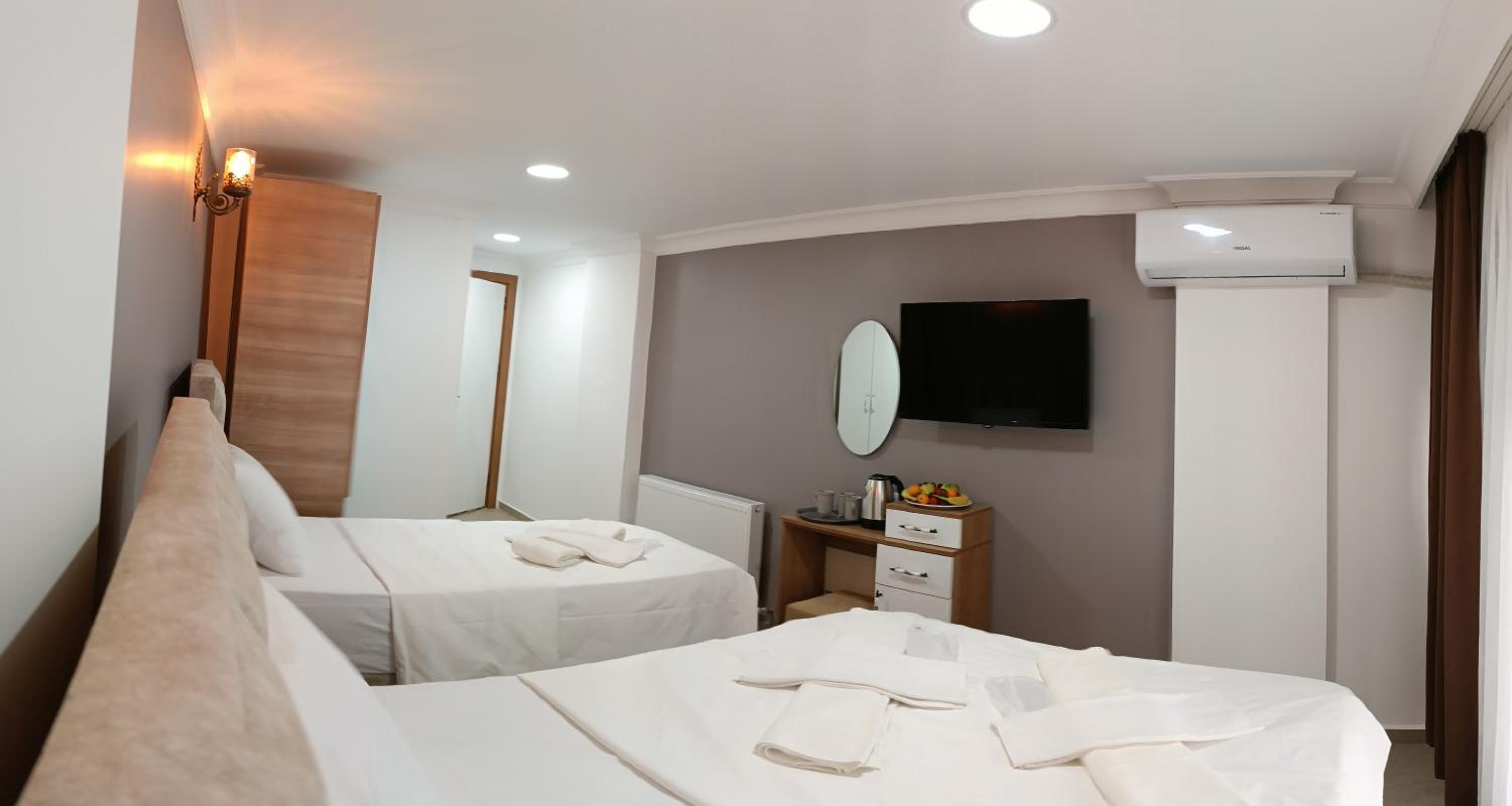 Comfort Triple Room photo 2