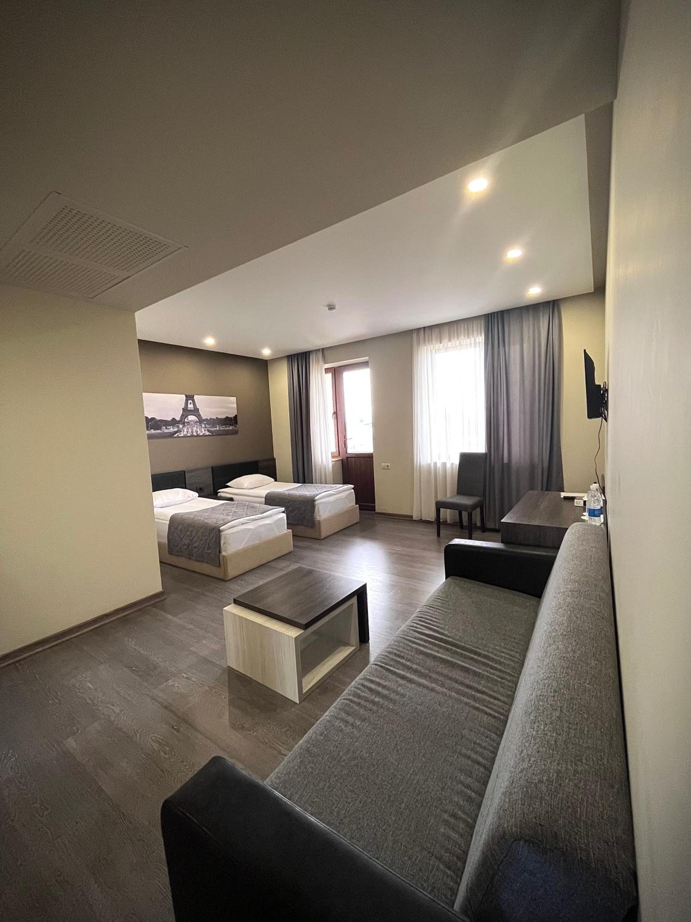 Standard Twin Room photo 1