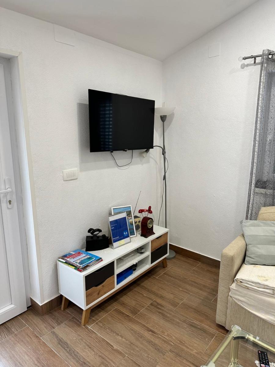 Two-Bedroom Apartment - Photo 26