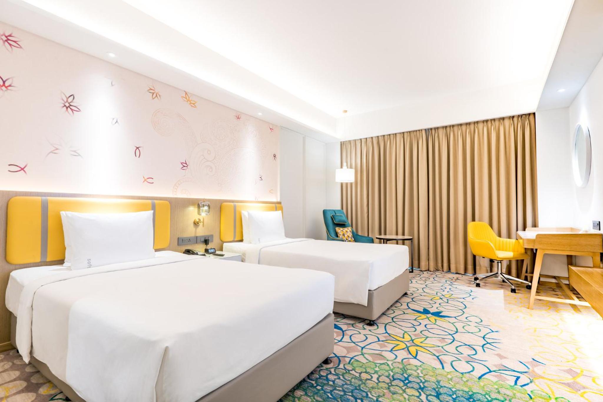 Standard Twin Room - Photo 2