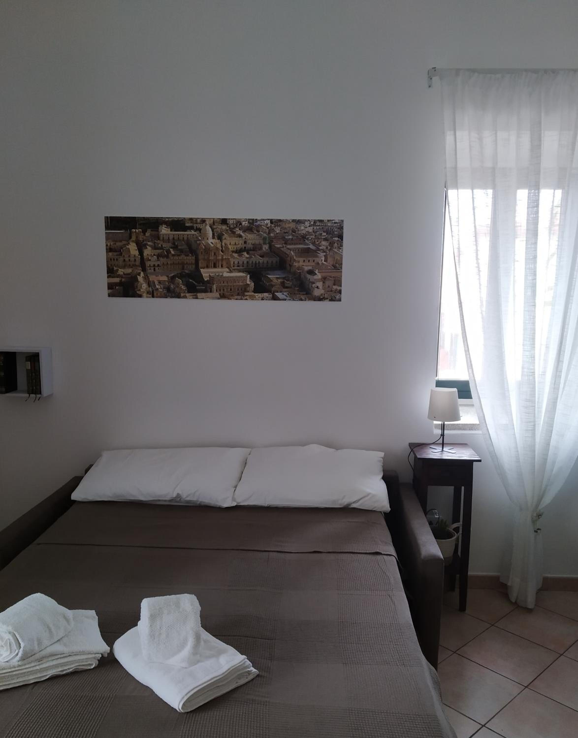 One-Bedroom House photo 1