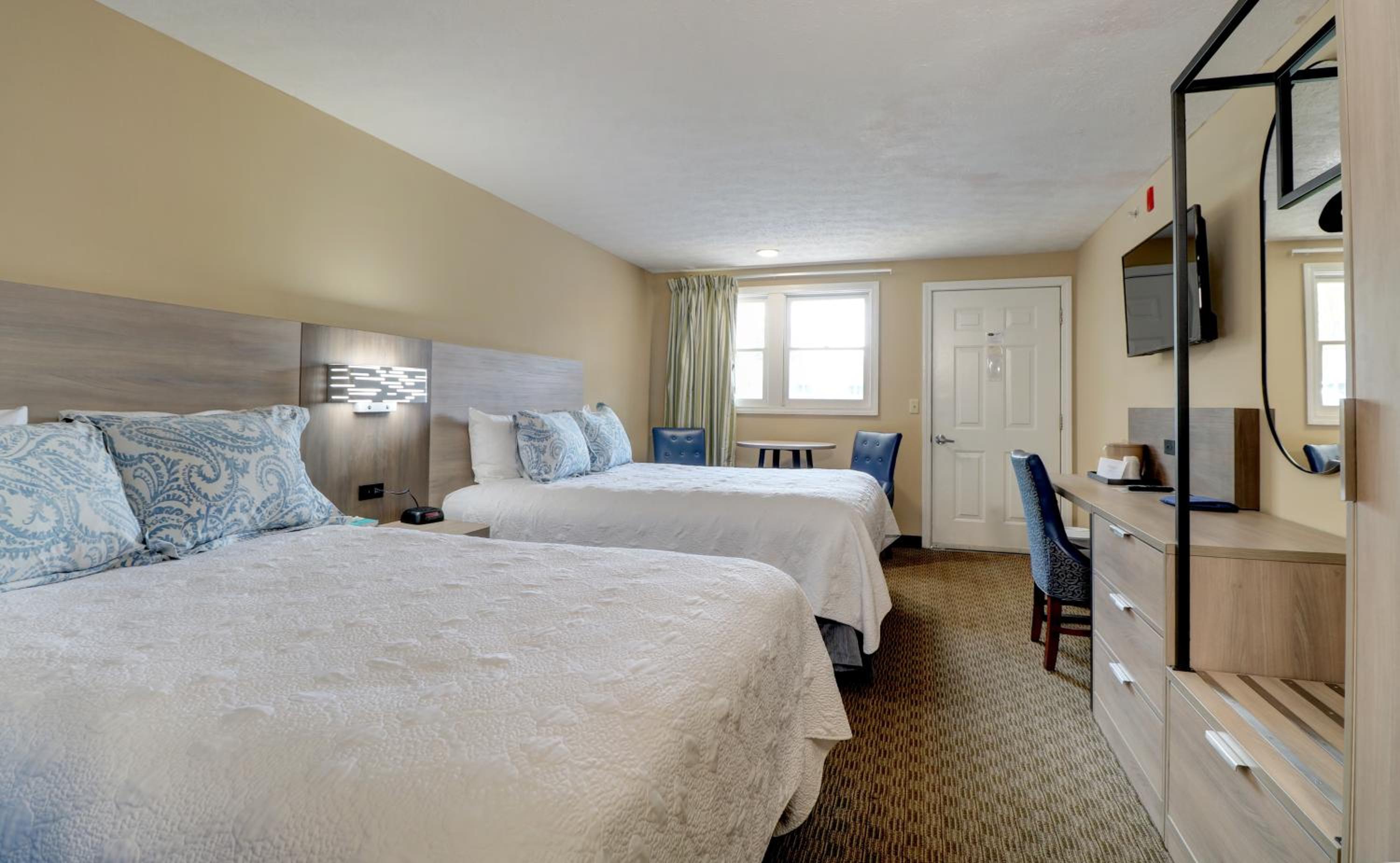 Queen and Double Room - Photo 6