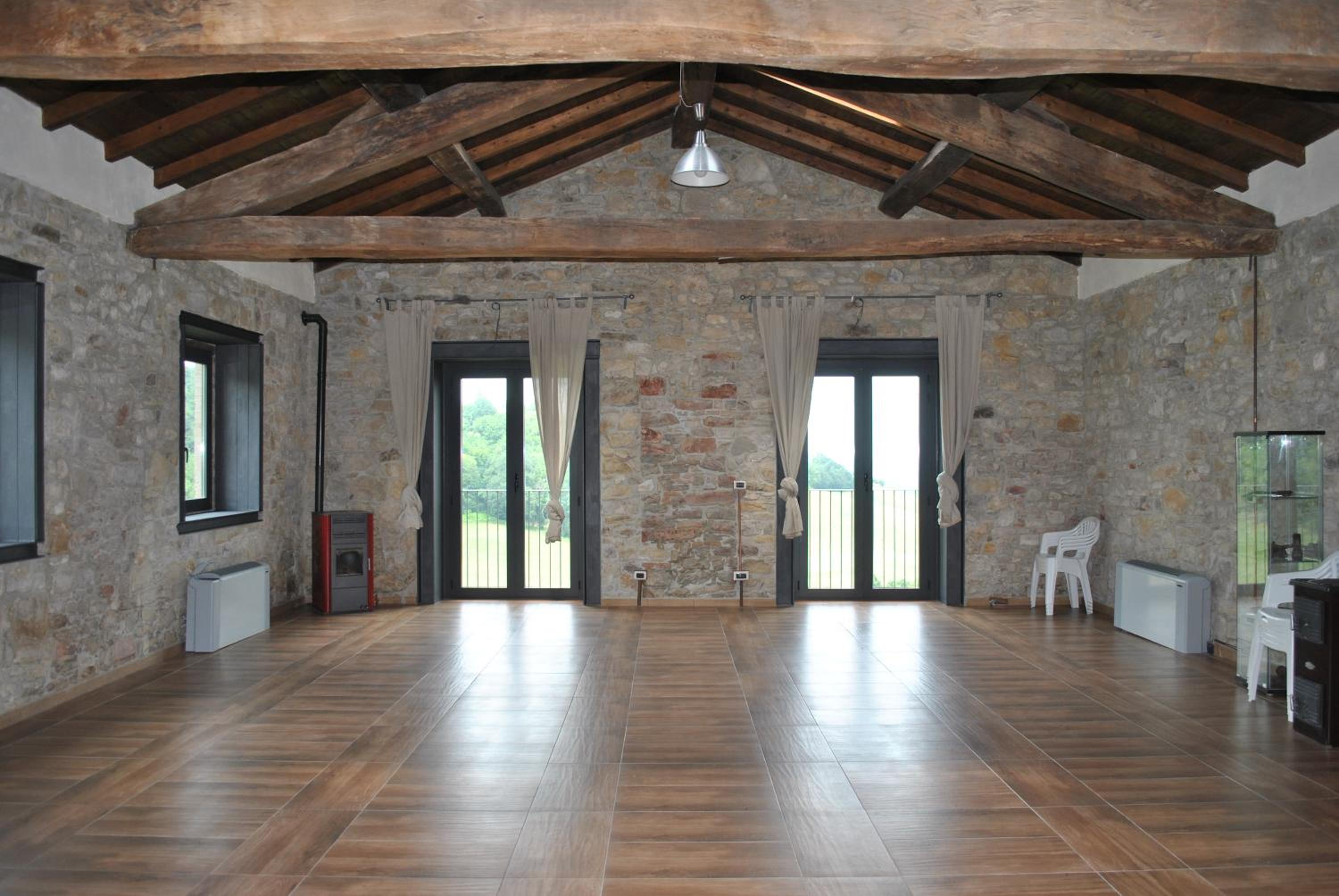 Family Room with Private Bathroom - Photo 4