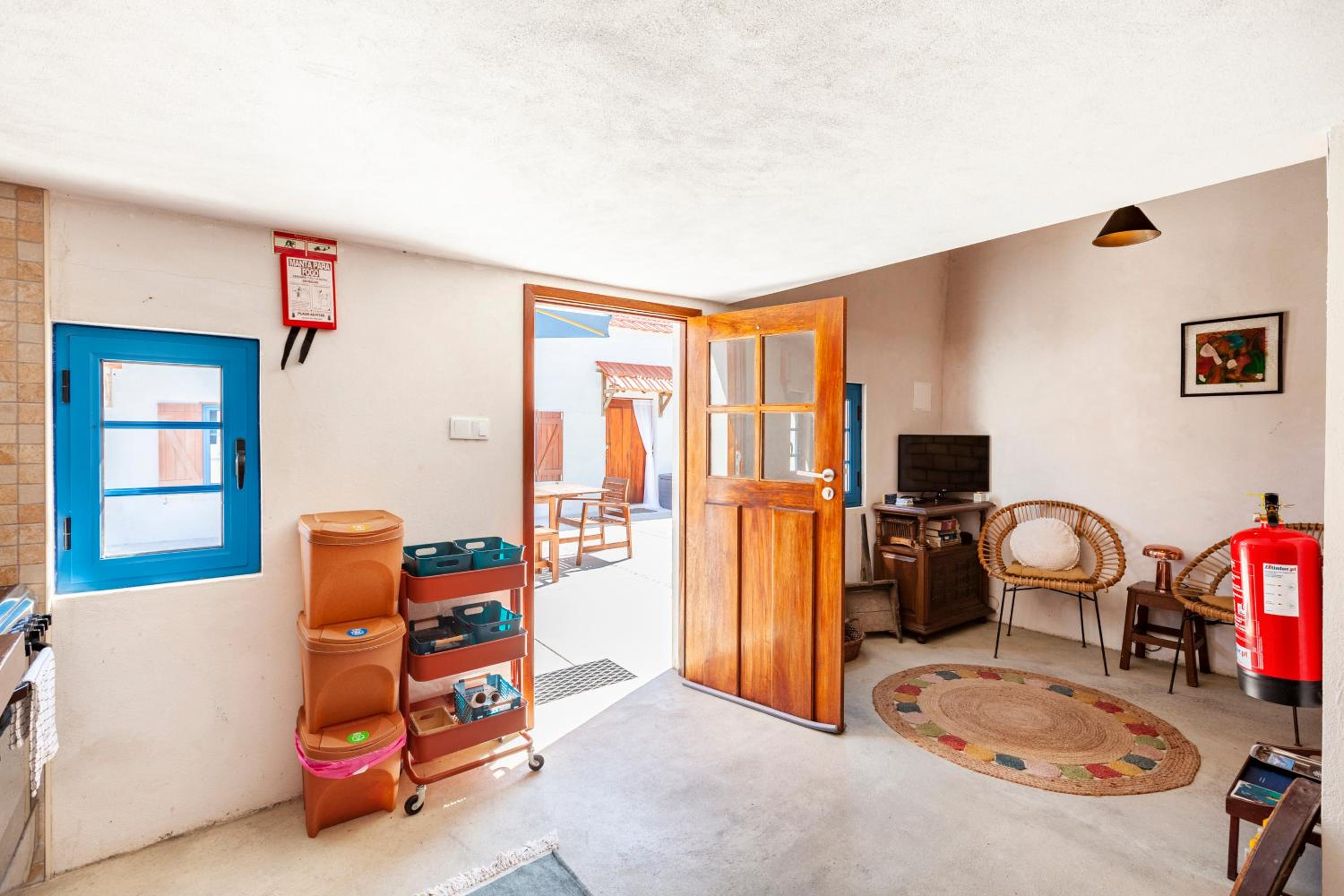 Double Room with Garden View - Photo 11