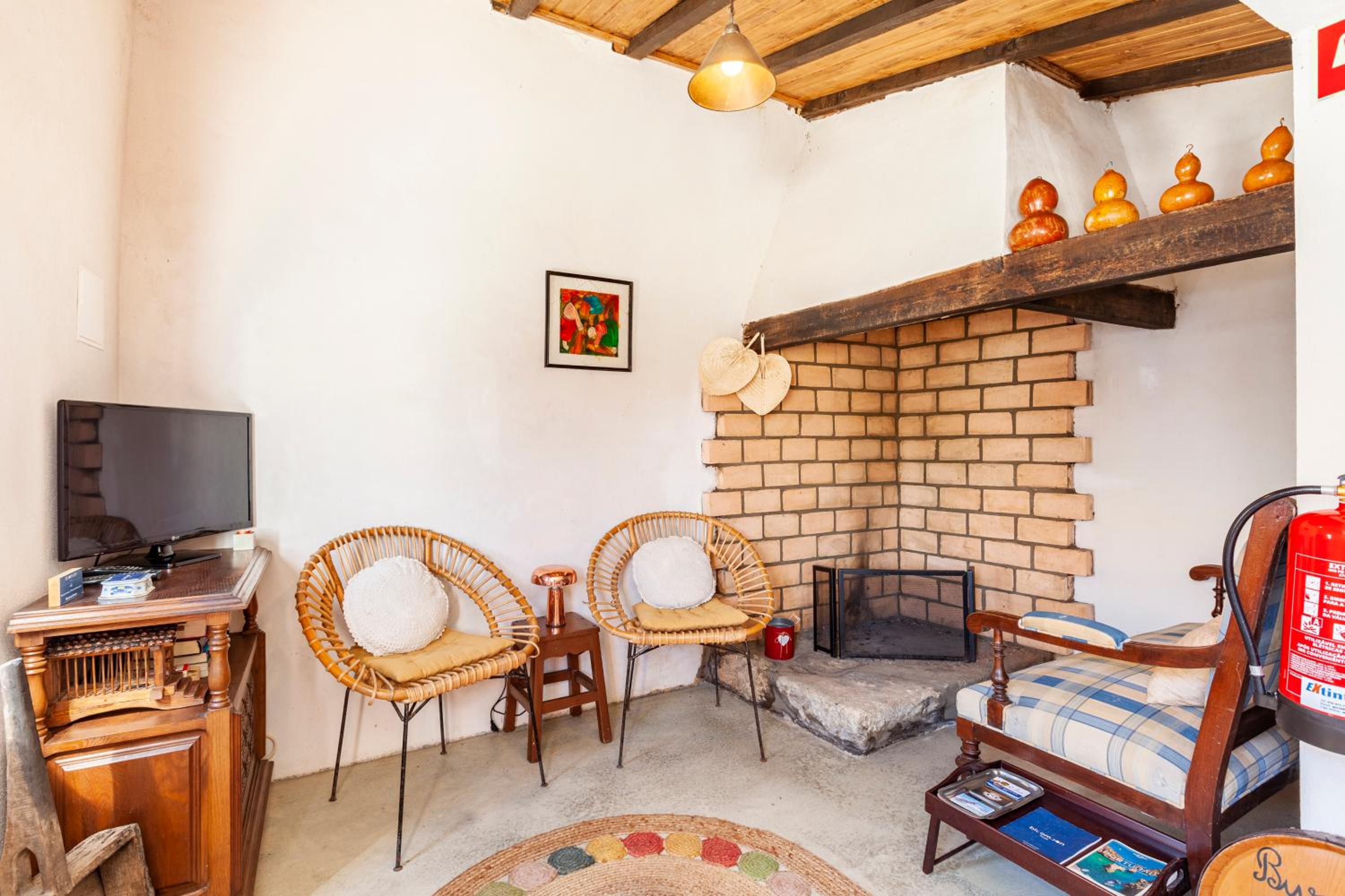 Double Room with Garden View - Photo 7