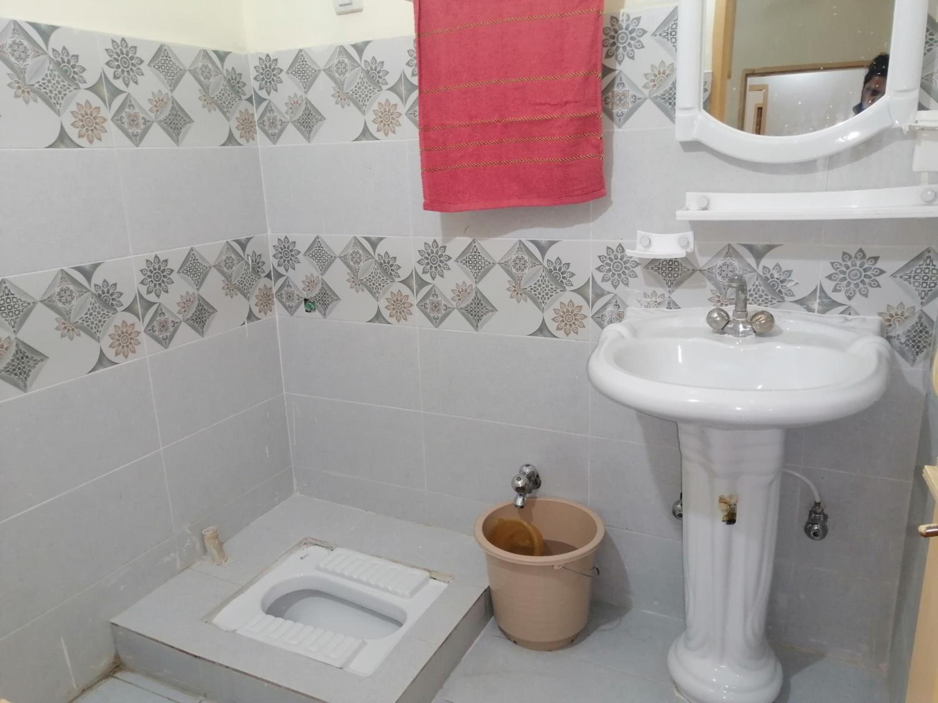 Double Room With Balcony (2 Adults + 1 Child) photo 2