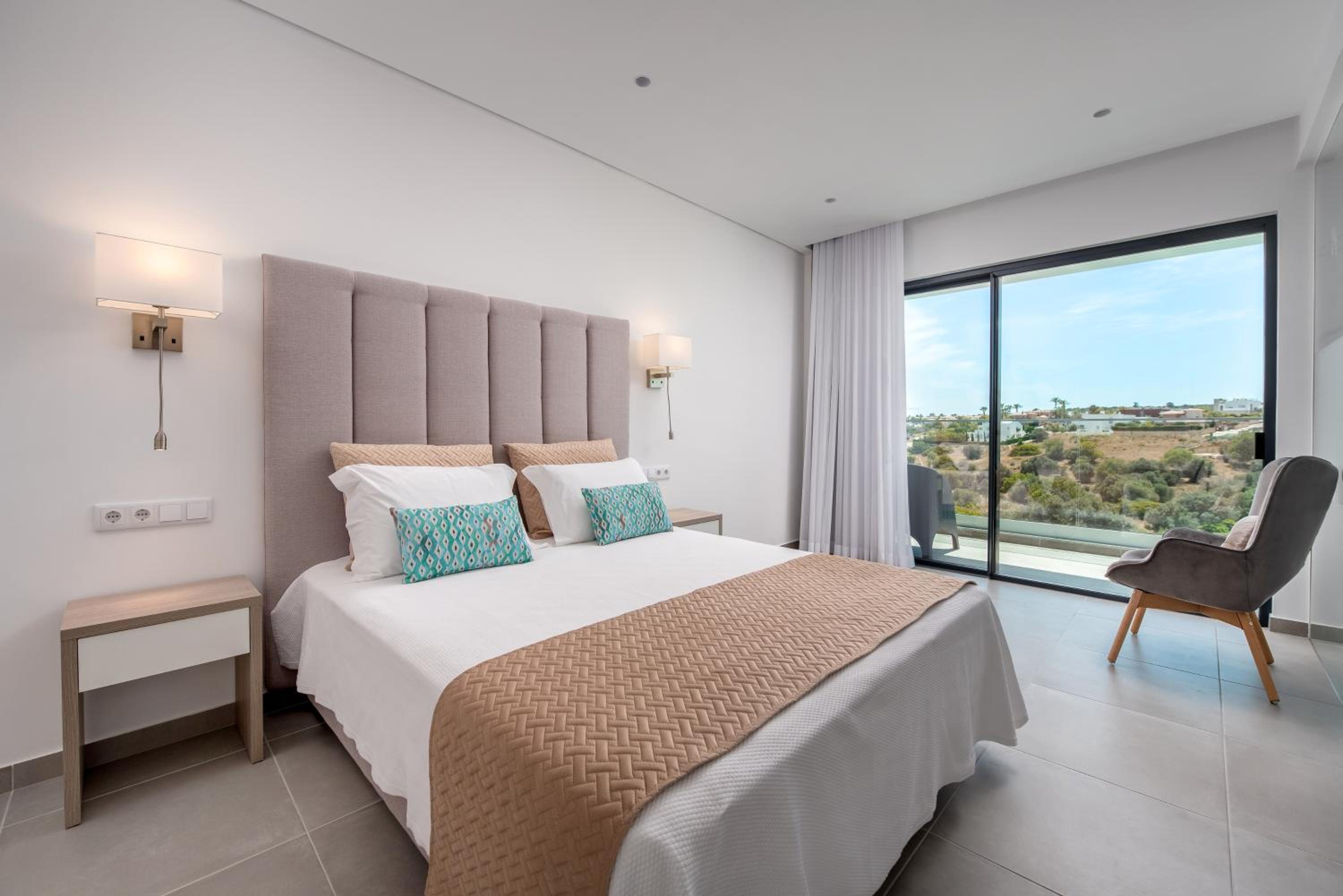 Suite with Balcony photo 1