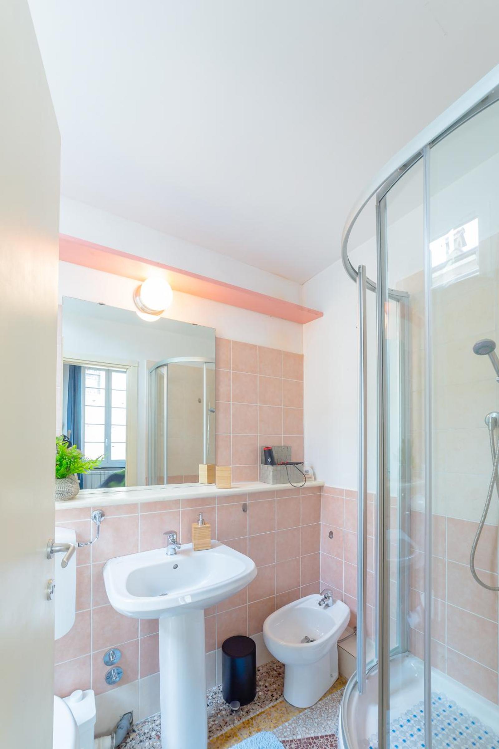 Double Room with Private Bathroom photo 3