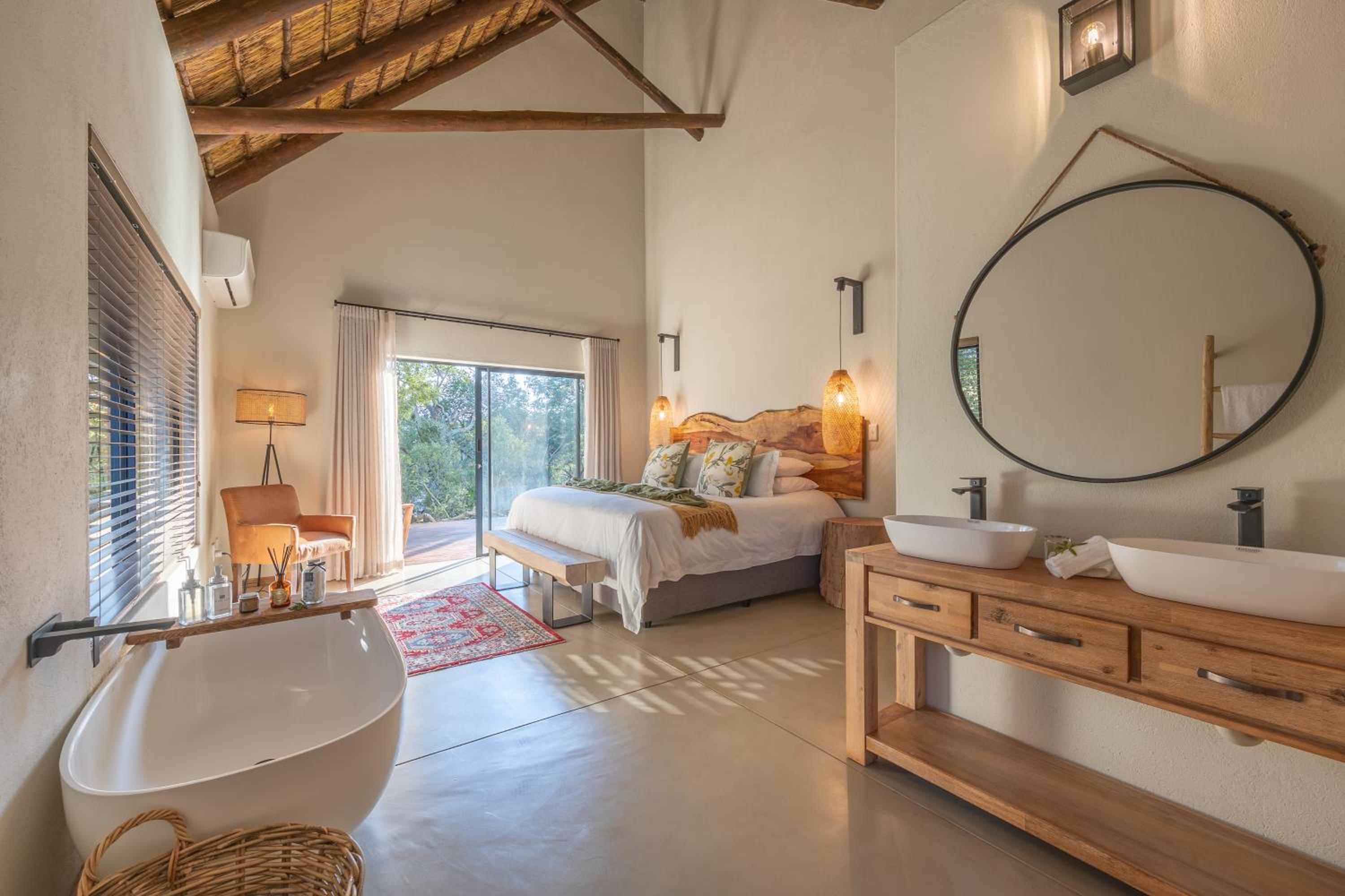 Three-Bedroom Villa photo 2