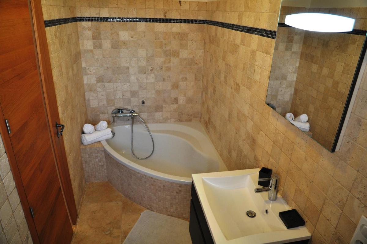 Villa with Private Pool photo 2