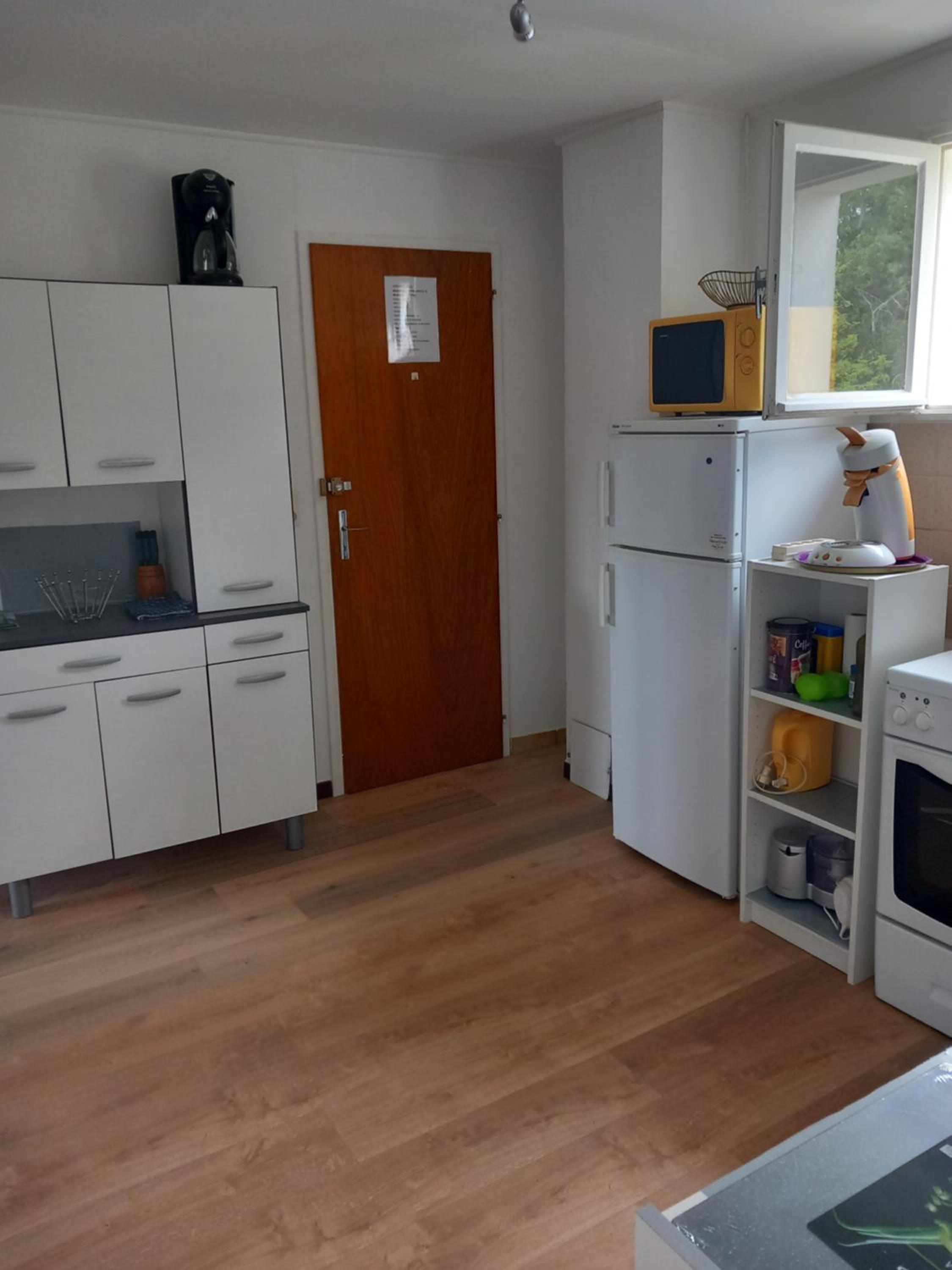 Two-Bedroom Apartment - Photo 8