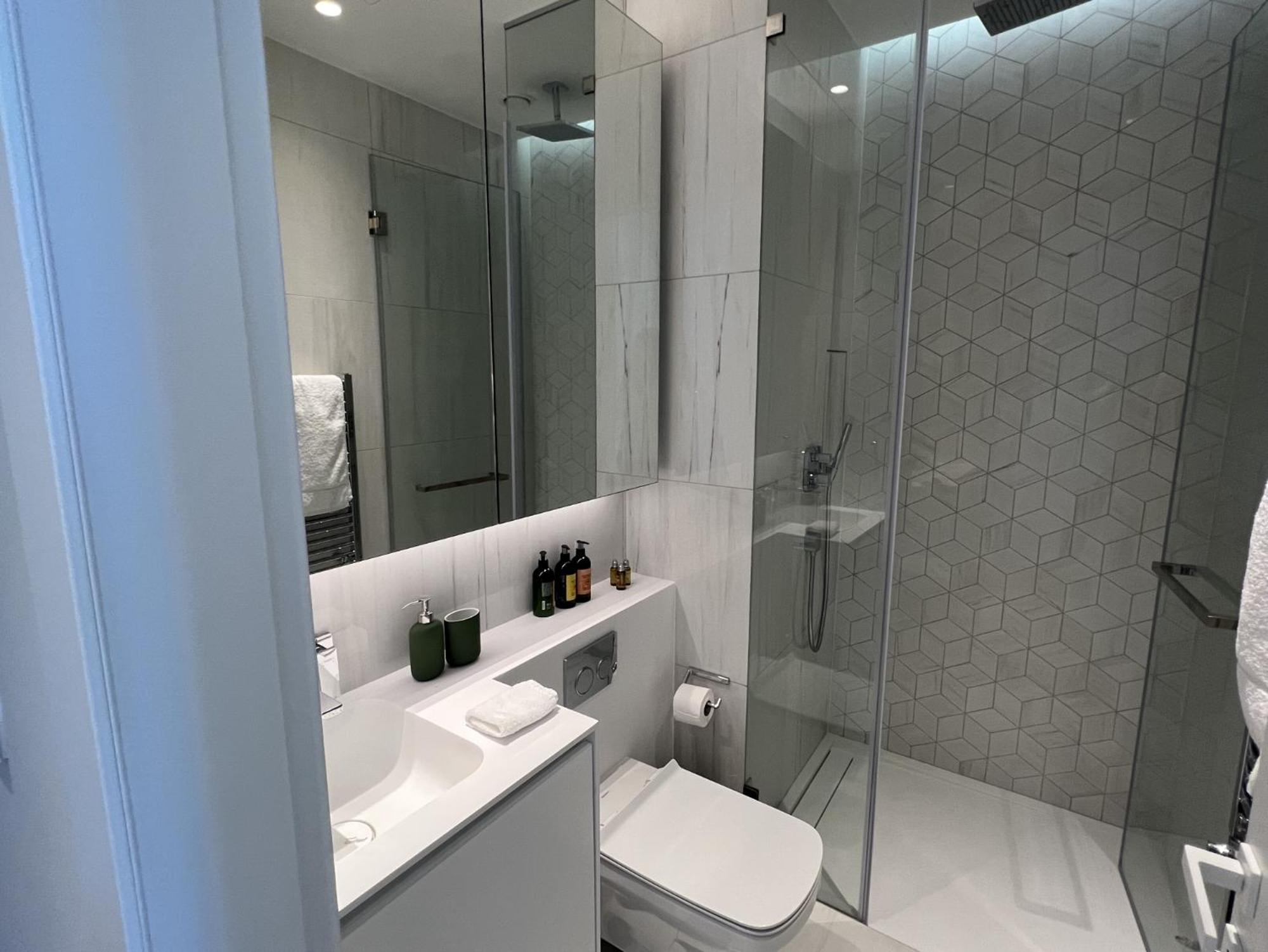 Two-Bedroom Apartment - Photo 29