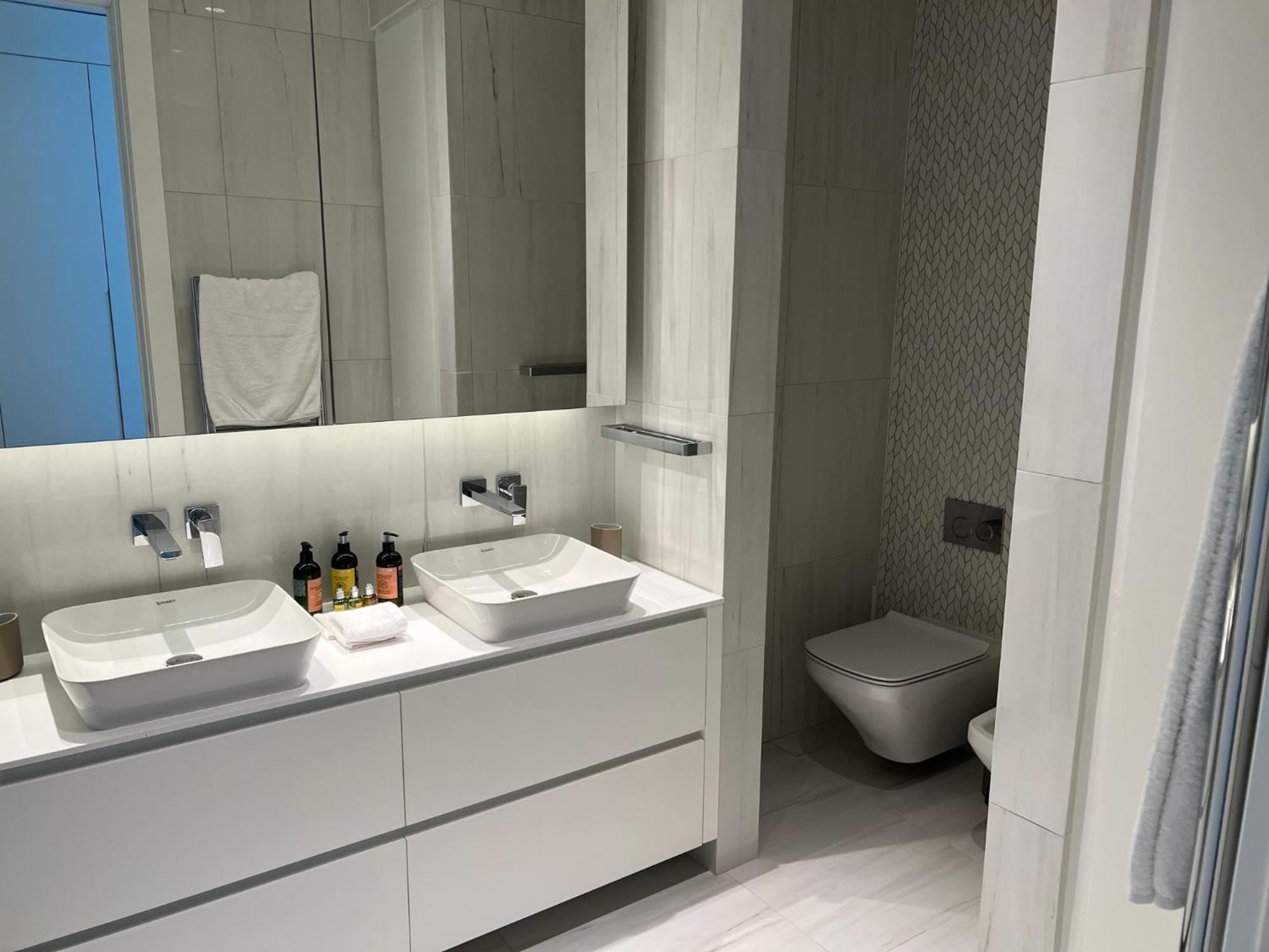 Two-Bedroom Apartment - Photo 31