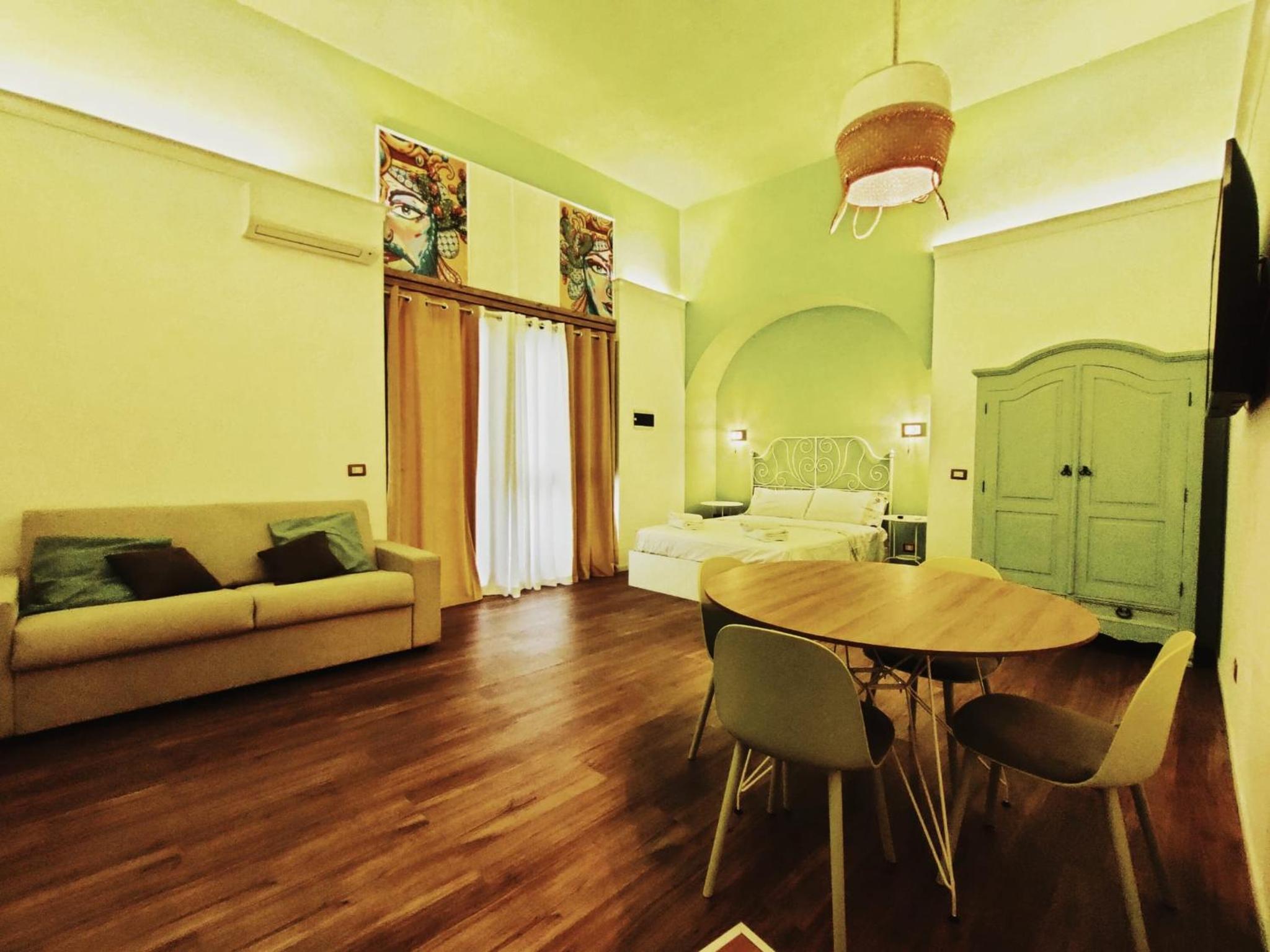 One-Bedroom Apartment