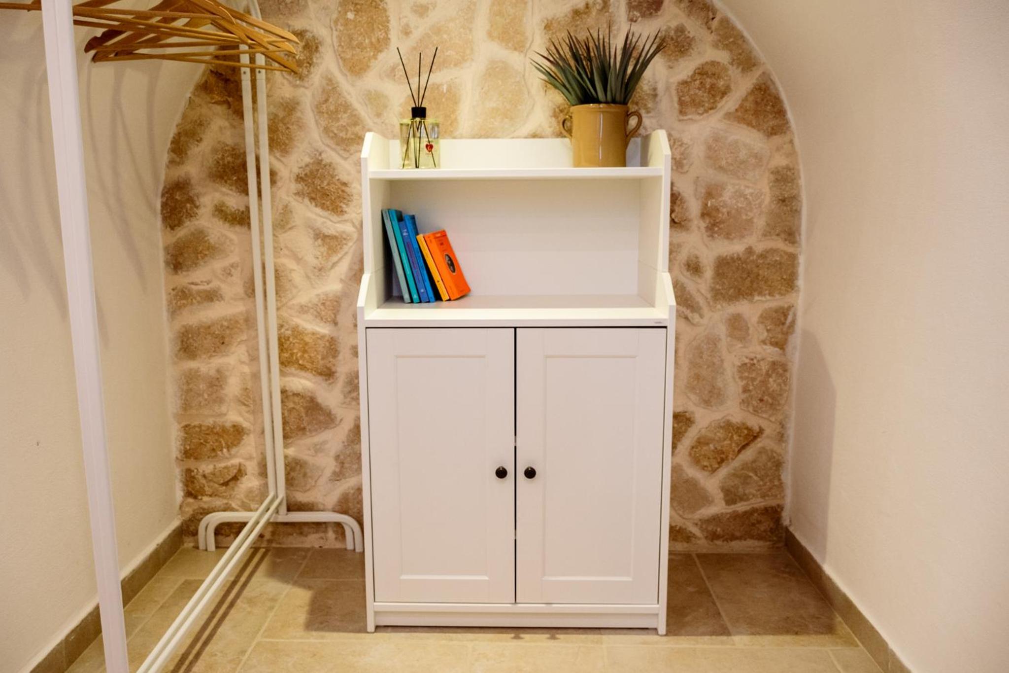 Studio Apartment photo 3