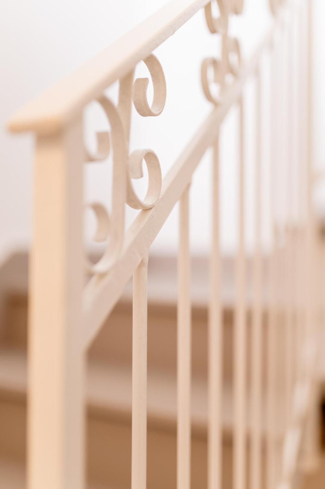 Apartment with Balcony - Photo 6