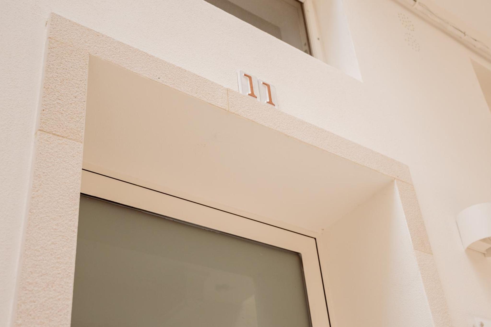 Apartment with Balcony - Photo 42