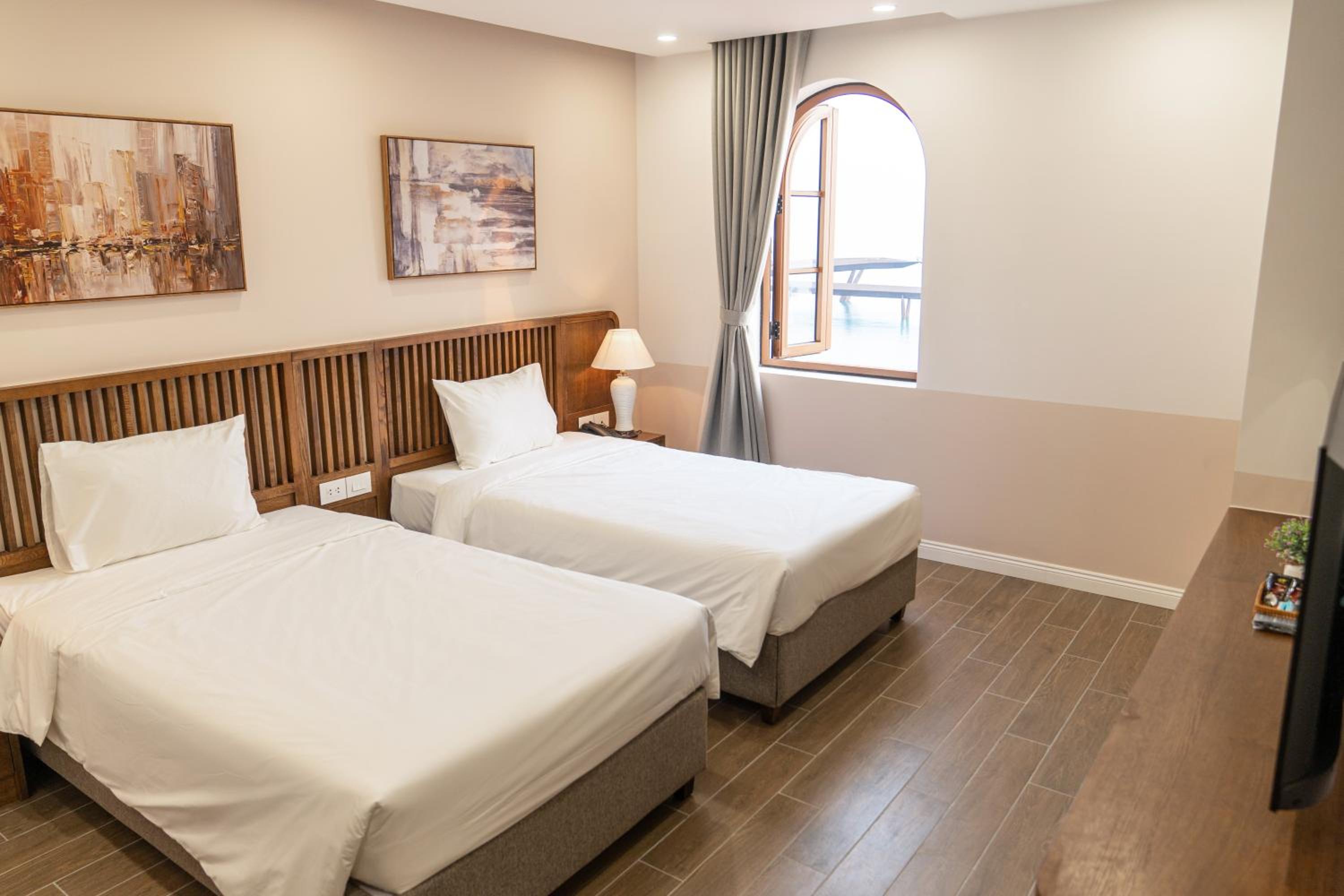 Deluxe Twin Room with Sea View photo 1