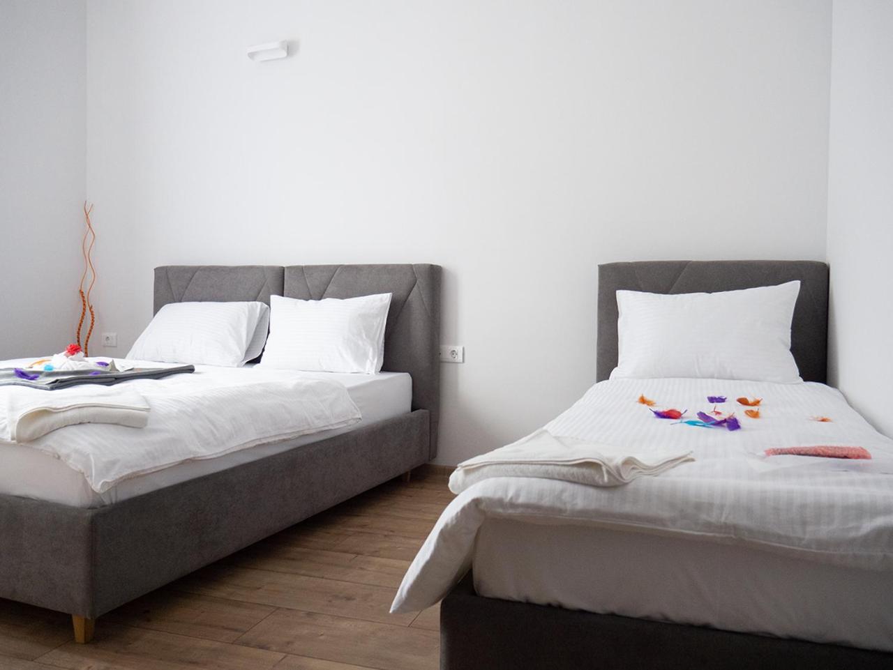 Standard Triple Room photo 2