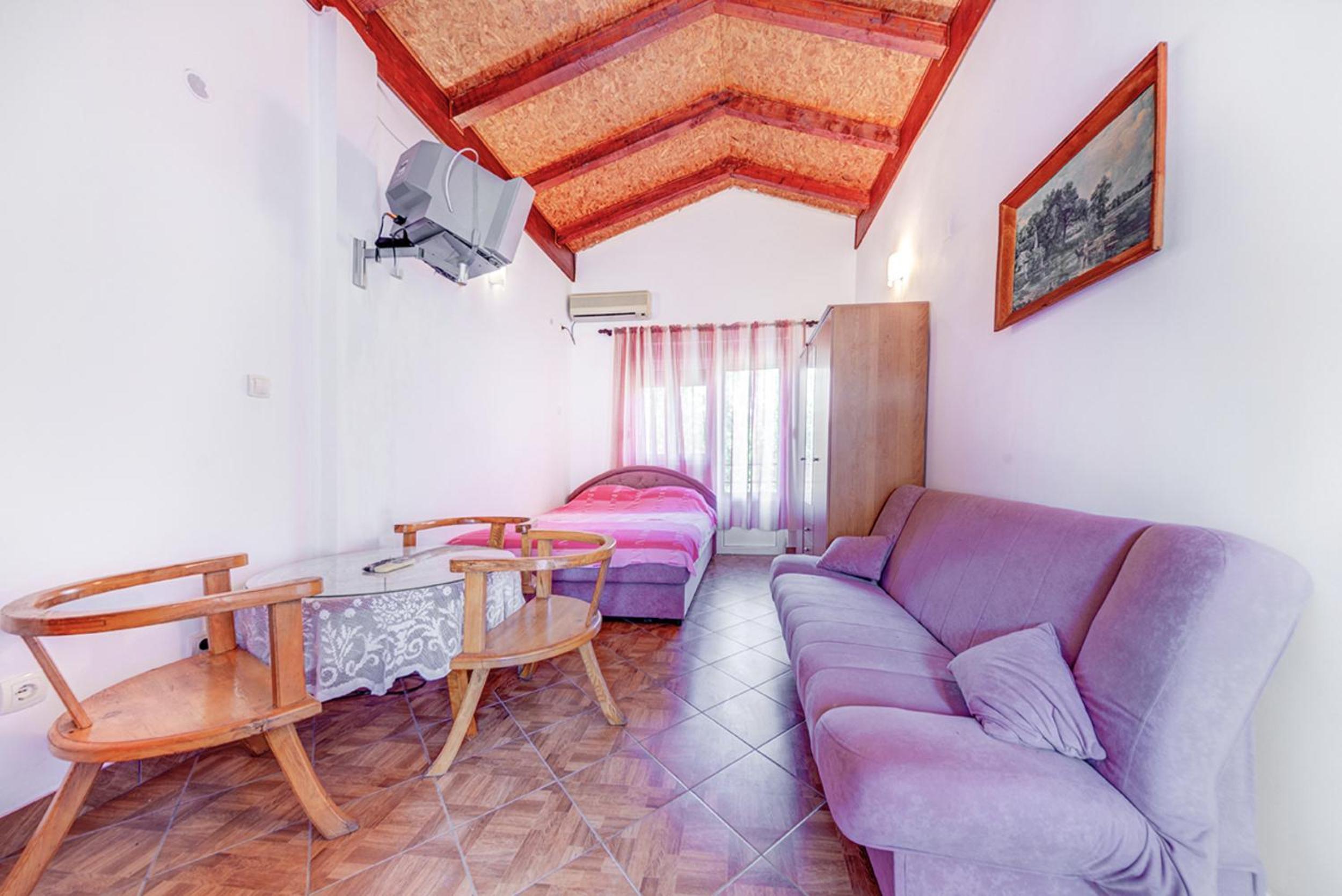 Family Studio photo 1