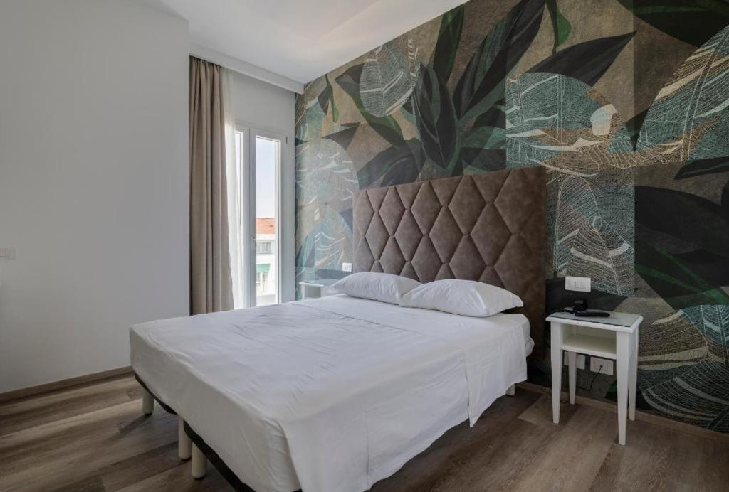Deluxe Double / Twin Room with Balcony photo 2