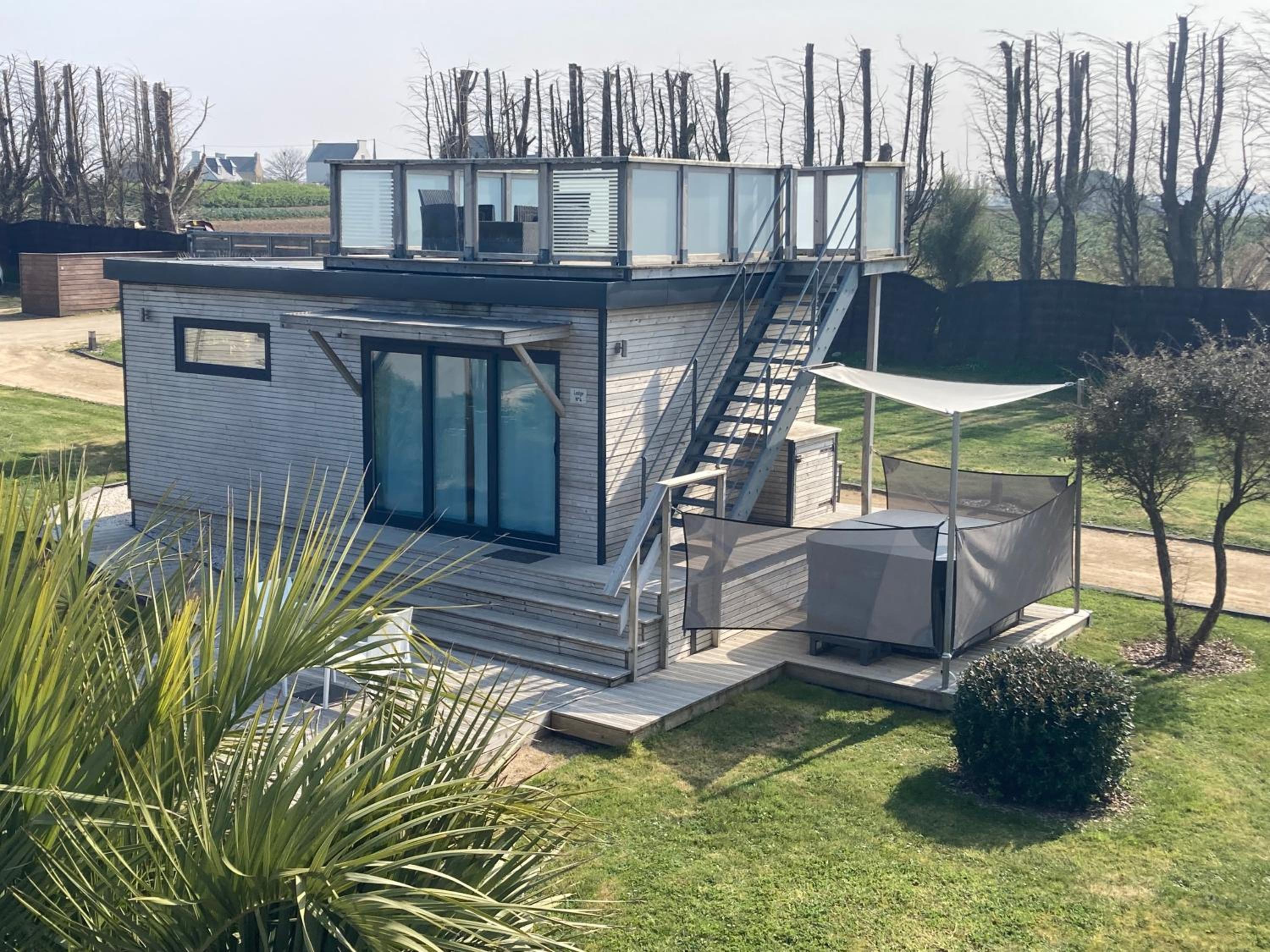 Bungalow Suite with Sea View, Roof Top Terrasse and Private SPA photo 2