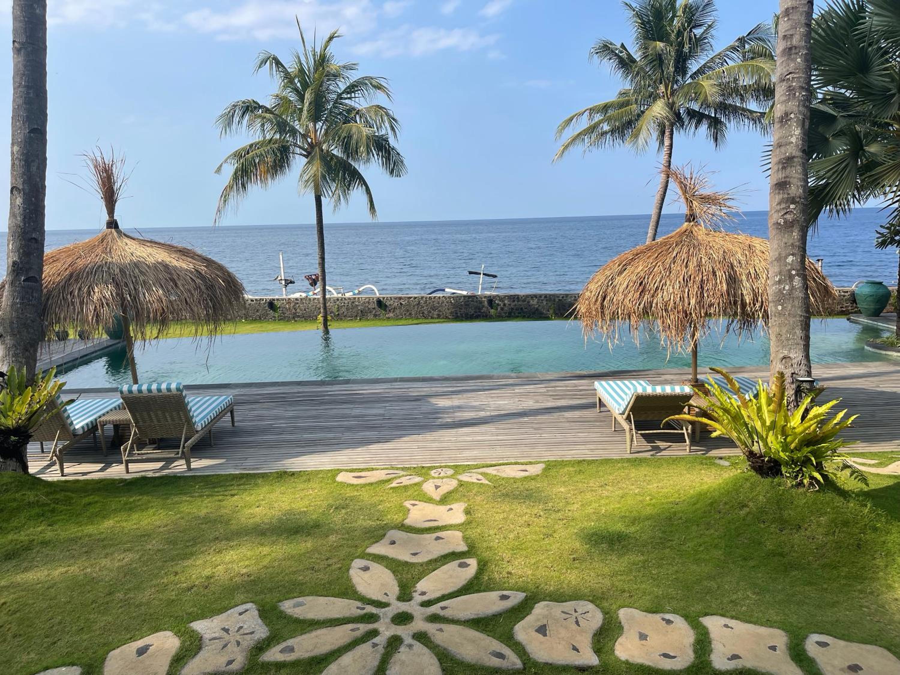Bungalow with Sea View - Photo 14