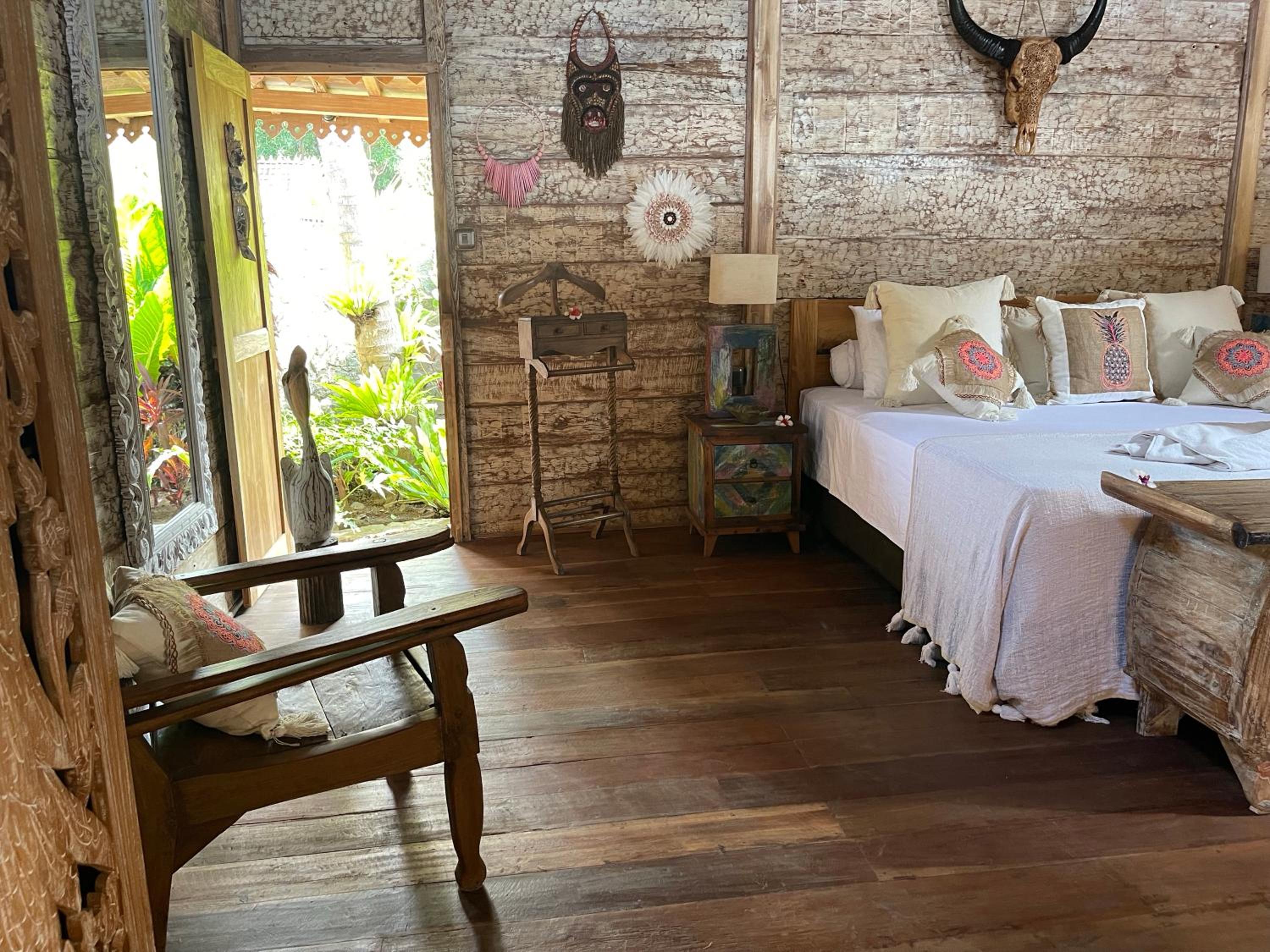 Deluxe Bungalow with Sea View - Photo 36