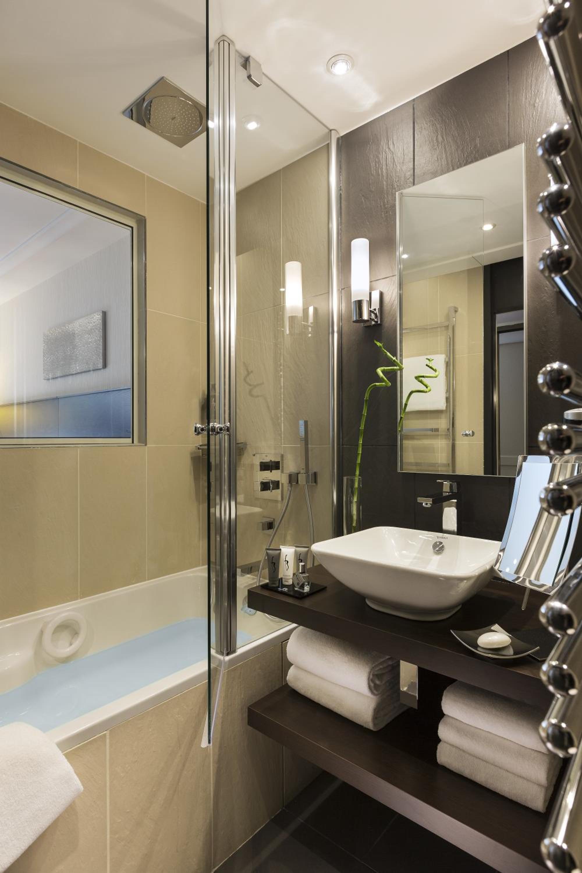 Deluxe Room City View With Terrace