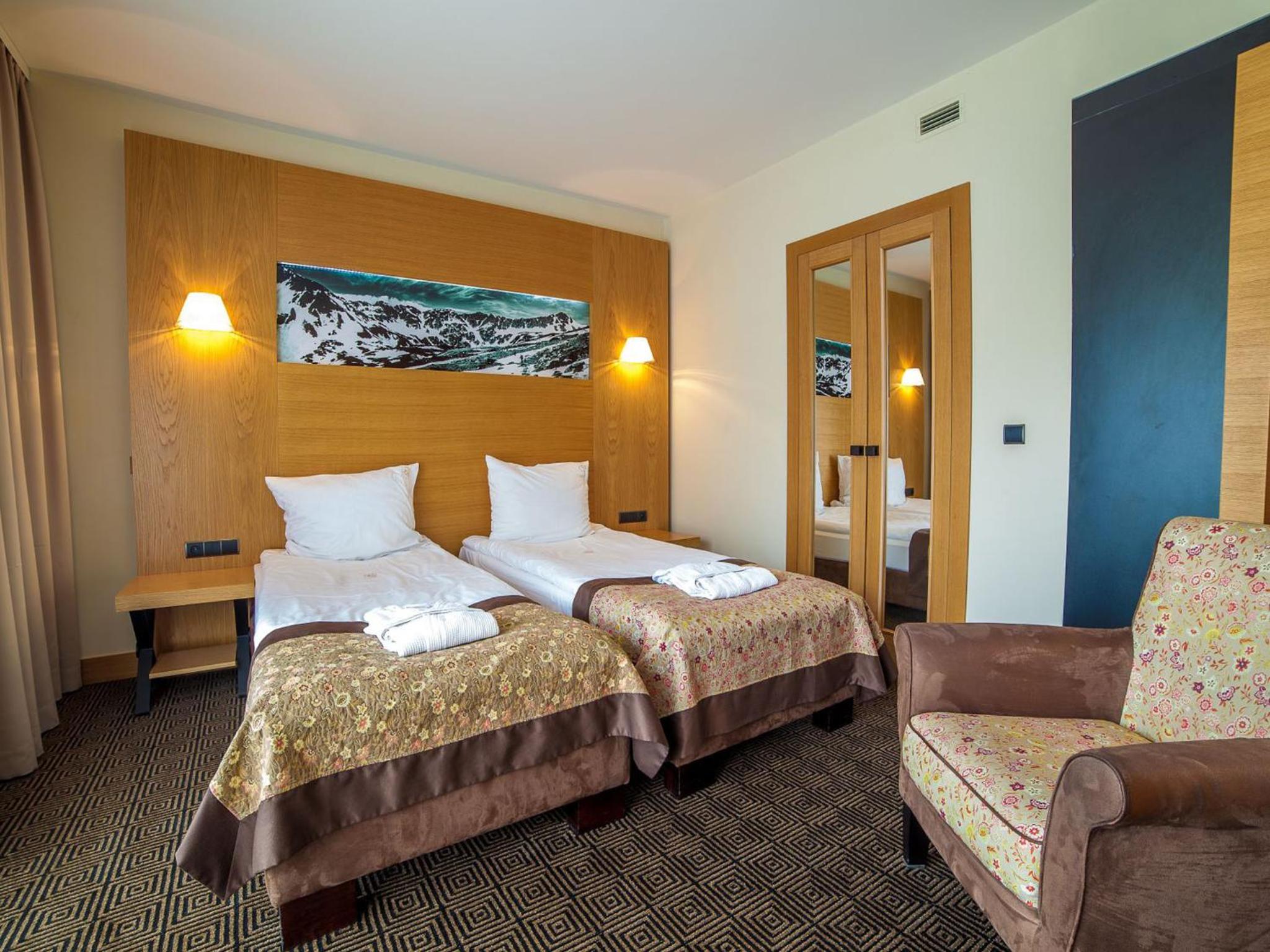 Standard Double or Twin Room with Balcony - Photo 3