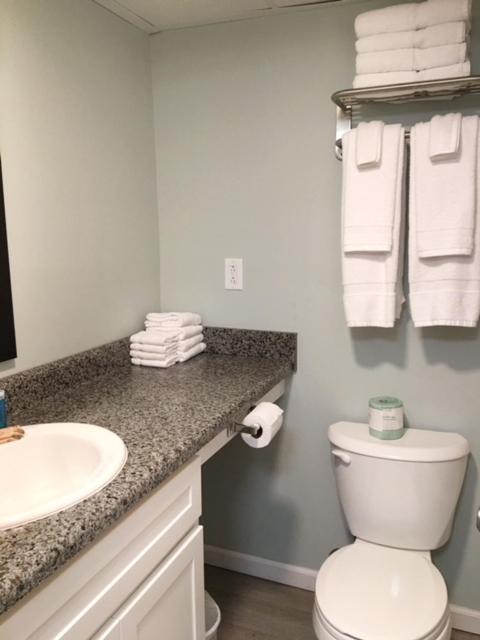 Non-Oceanfront King Room with Kitchen  - Photo 3