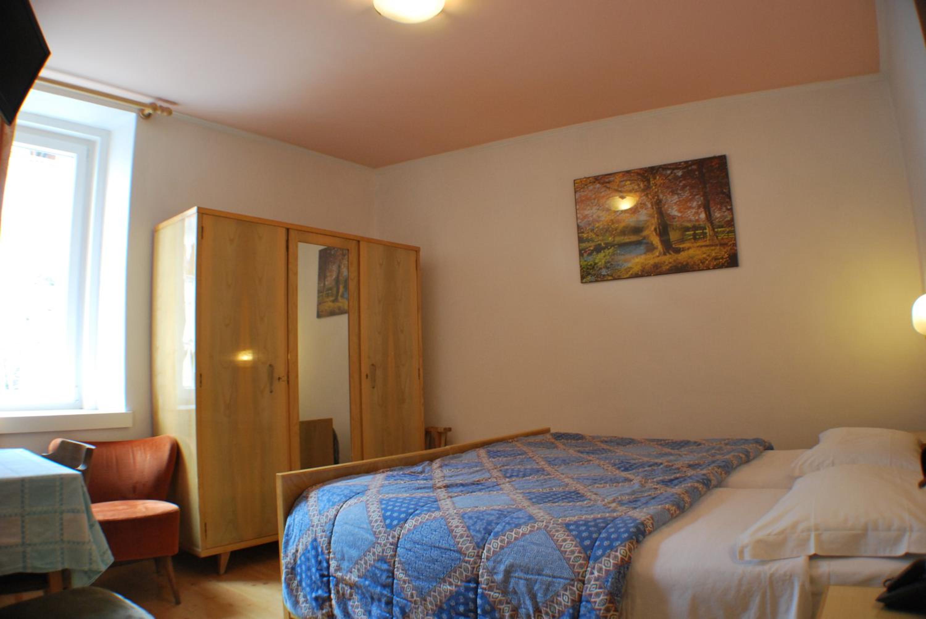 Double Or Twin Room With Bathroom photo 3