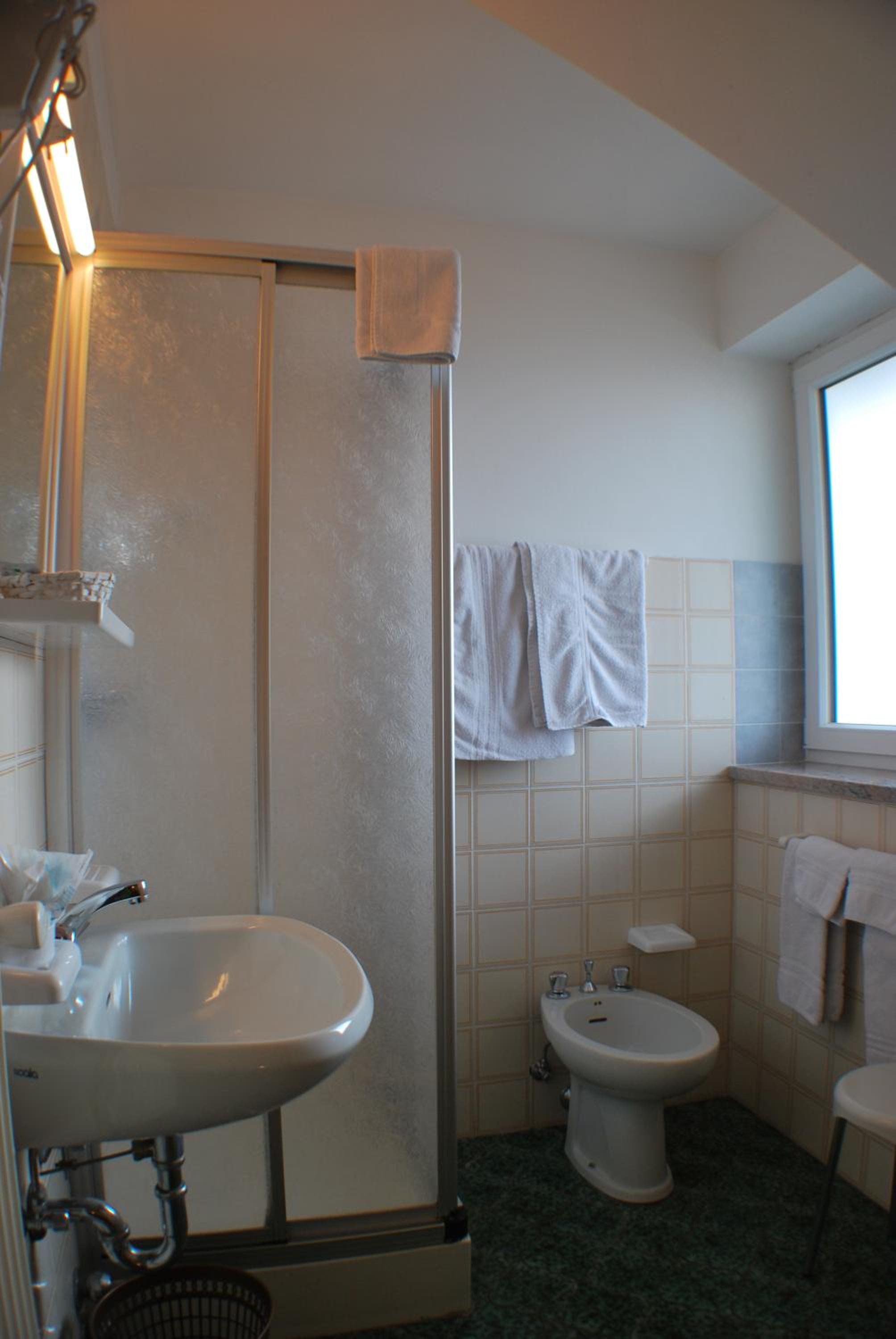 Quadruple Room With Balcony photo 3