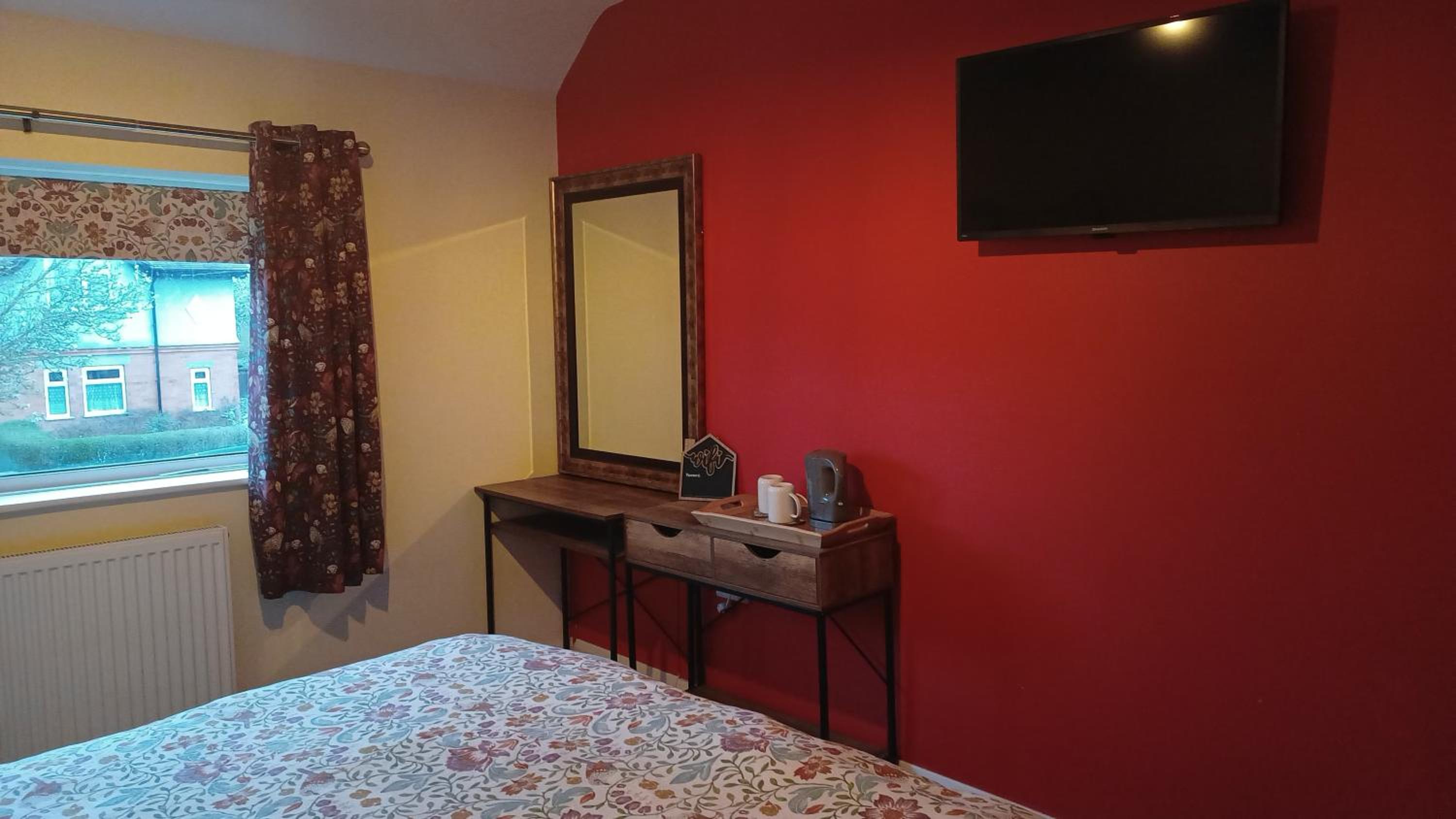 Double or Twin Room photo 3