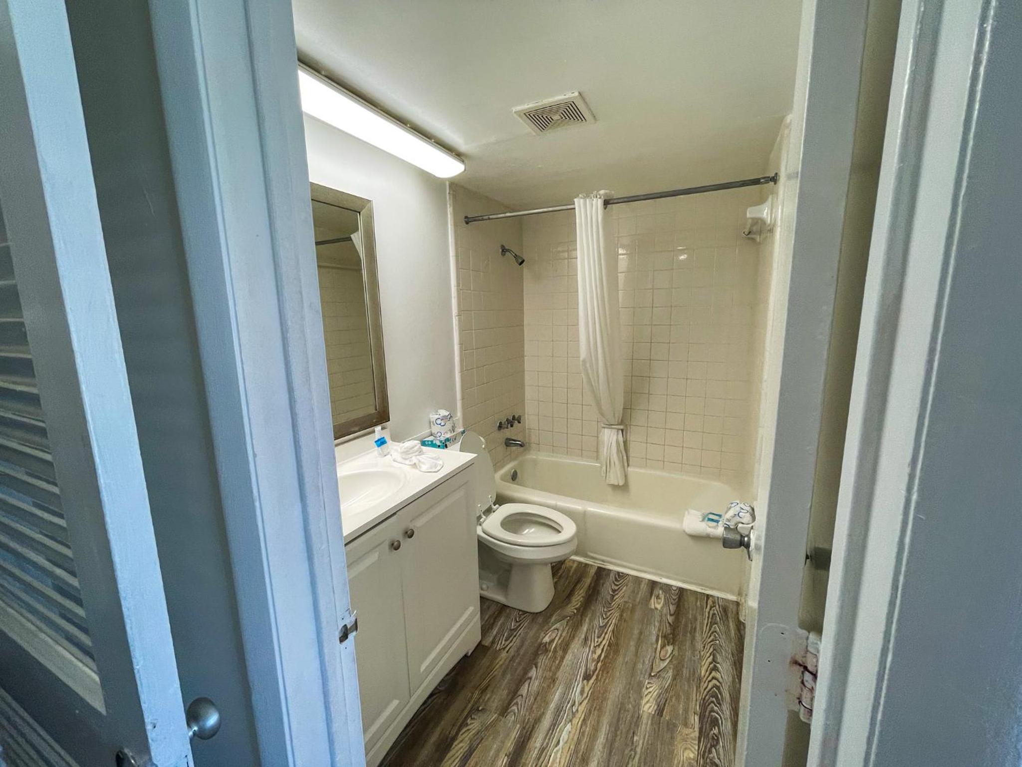 Two-Bedroom Suite photo 3