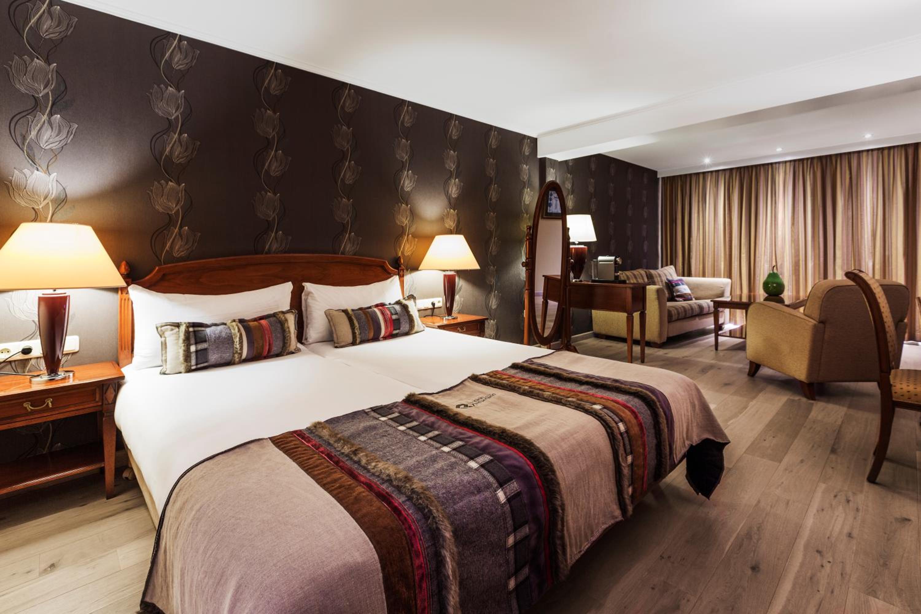Junior Suite with Terrace - Photo 7