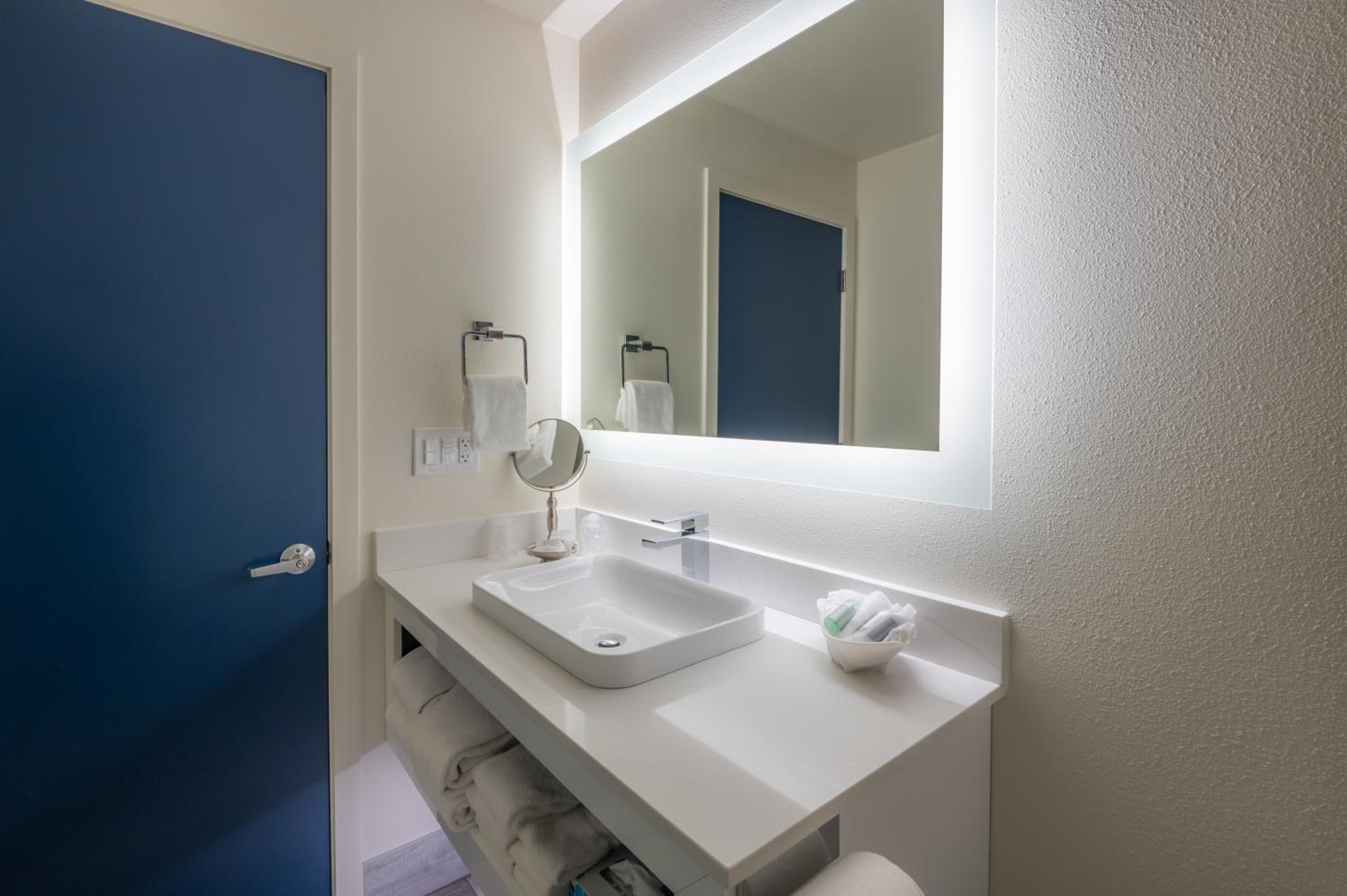 Standard Double Room - Photo 2