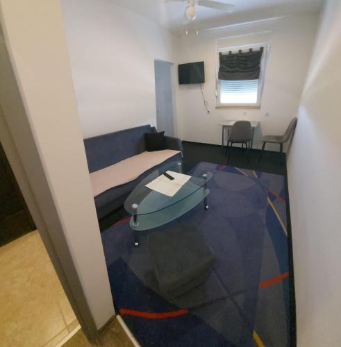 Standard Apartment photo 2
