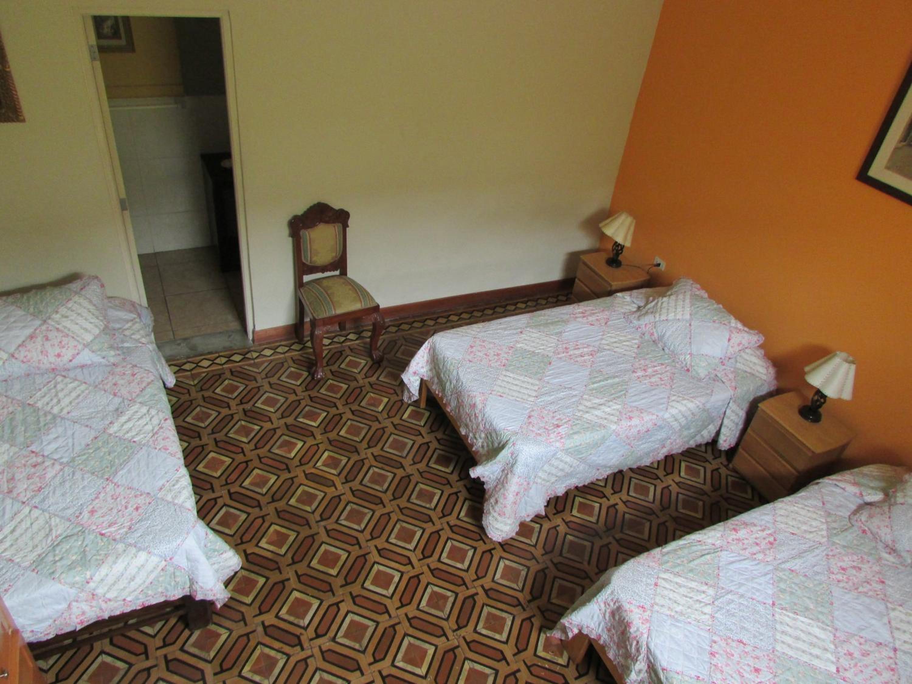 Triple Room with Private Bathroom photo 1