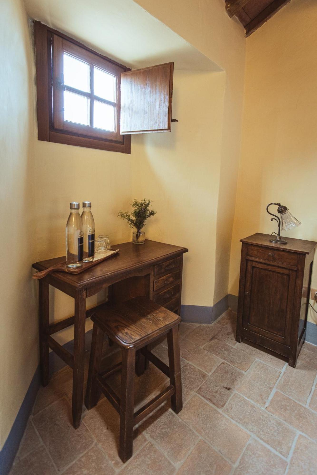 Deluxe Double or Twin Room photo 1