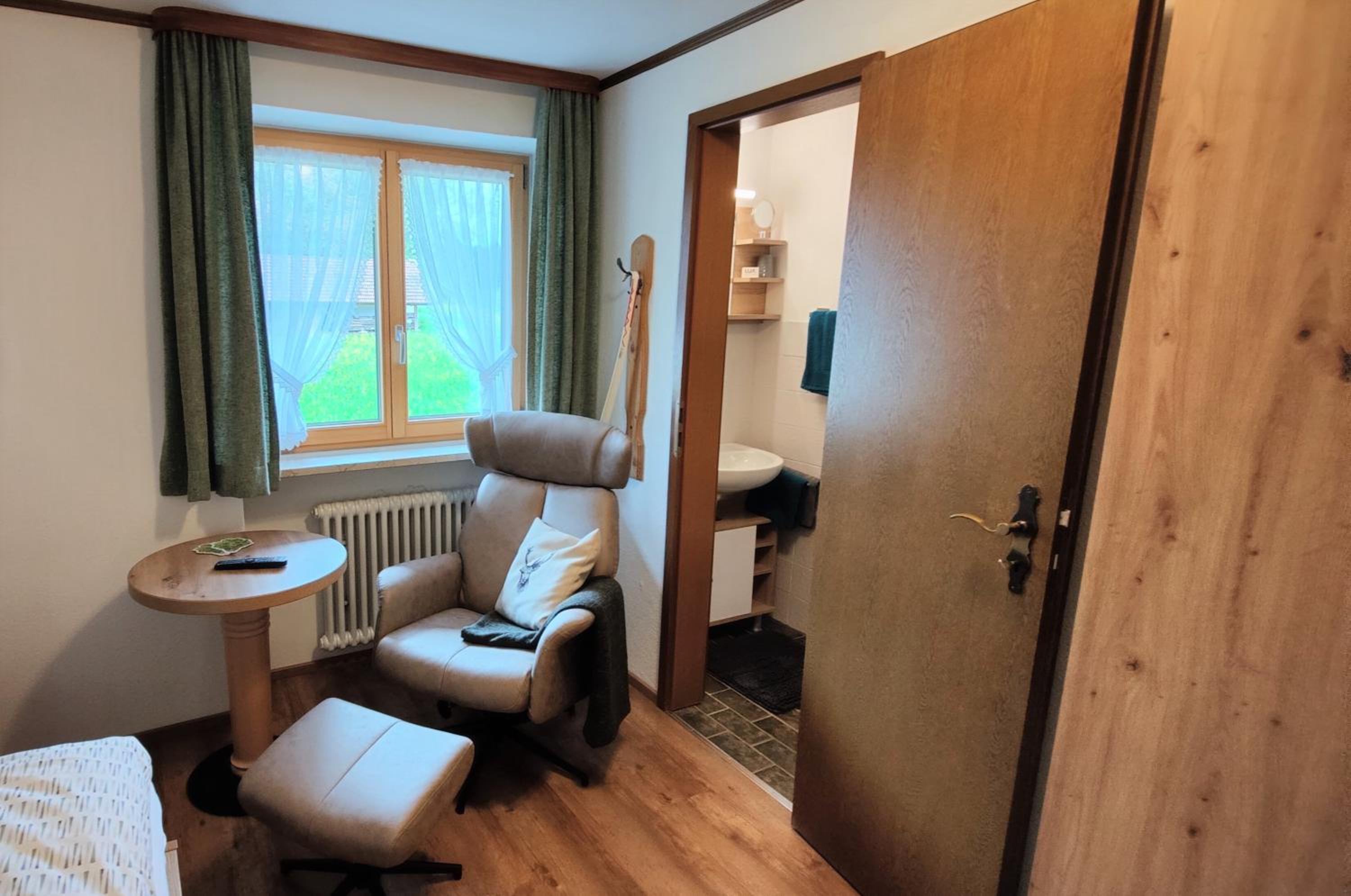 Single Room with Mountain View photo 2