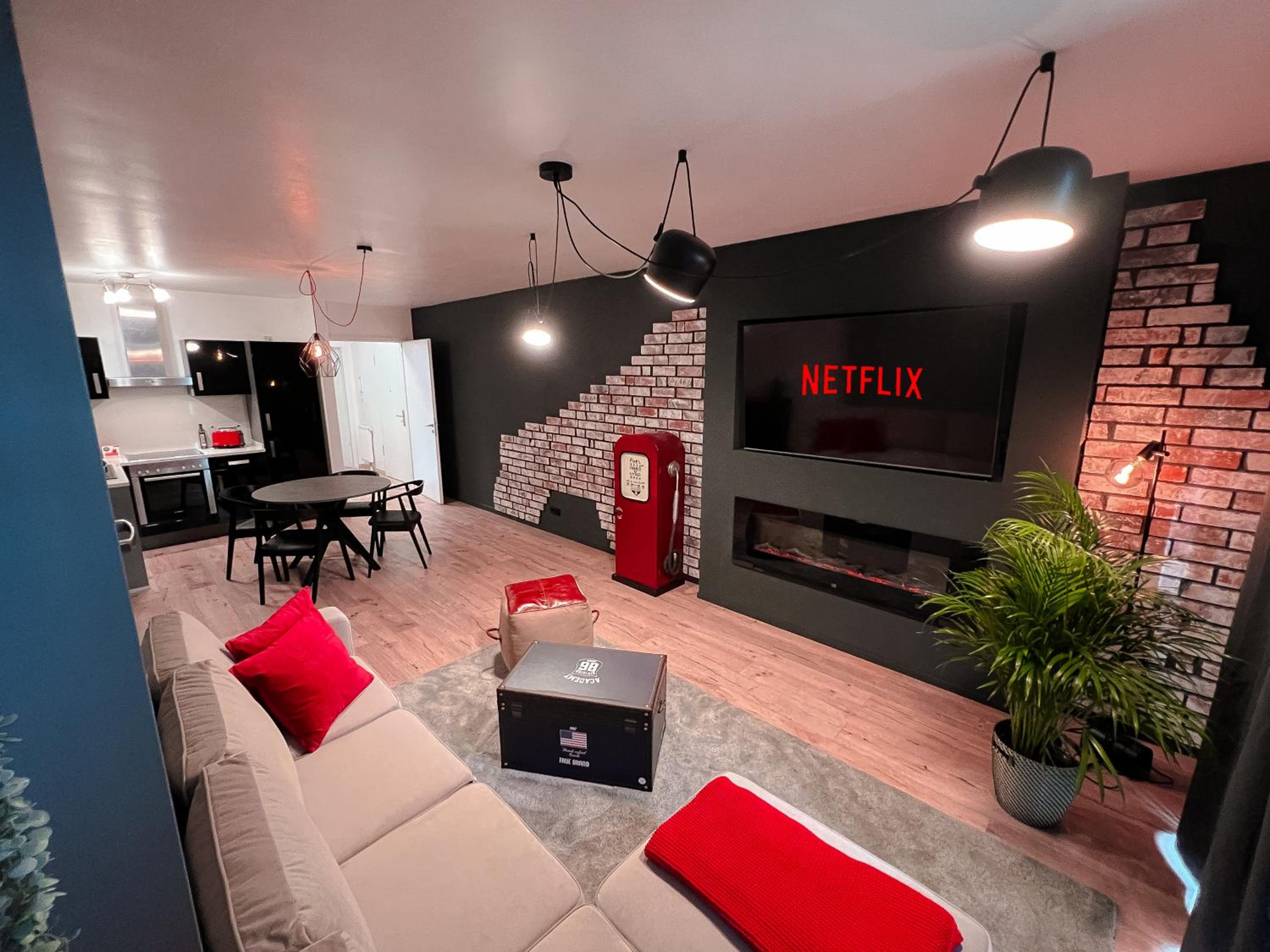 One-Bedroom Apartment