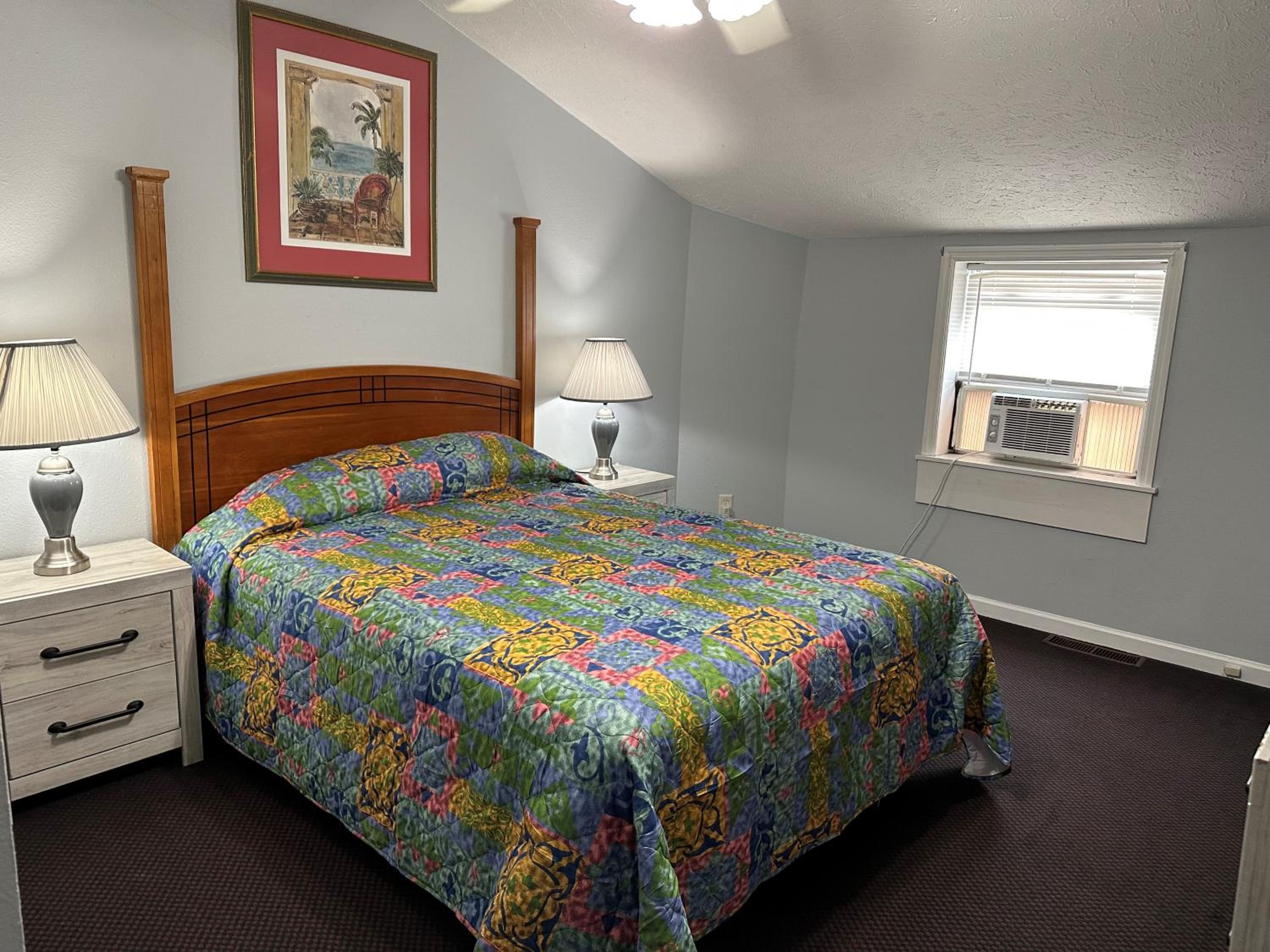Economy Double Room photo 2