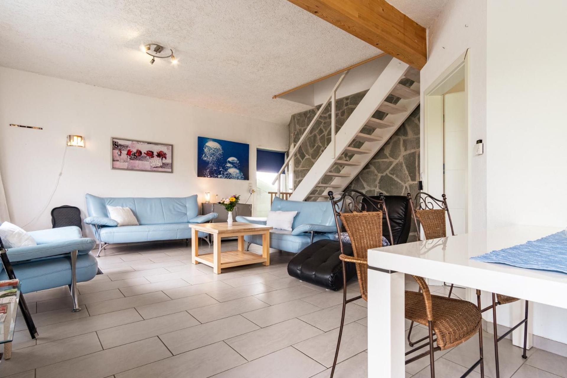 Luxury One-Bedroom Apartment photo 2