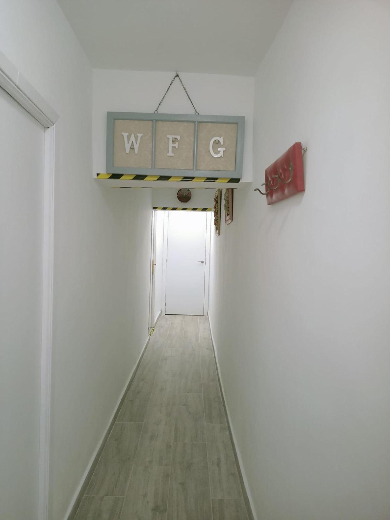 One-Bedroom House photo 2