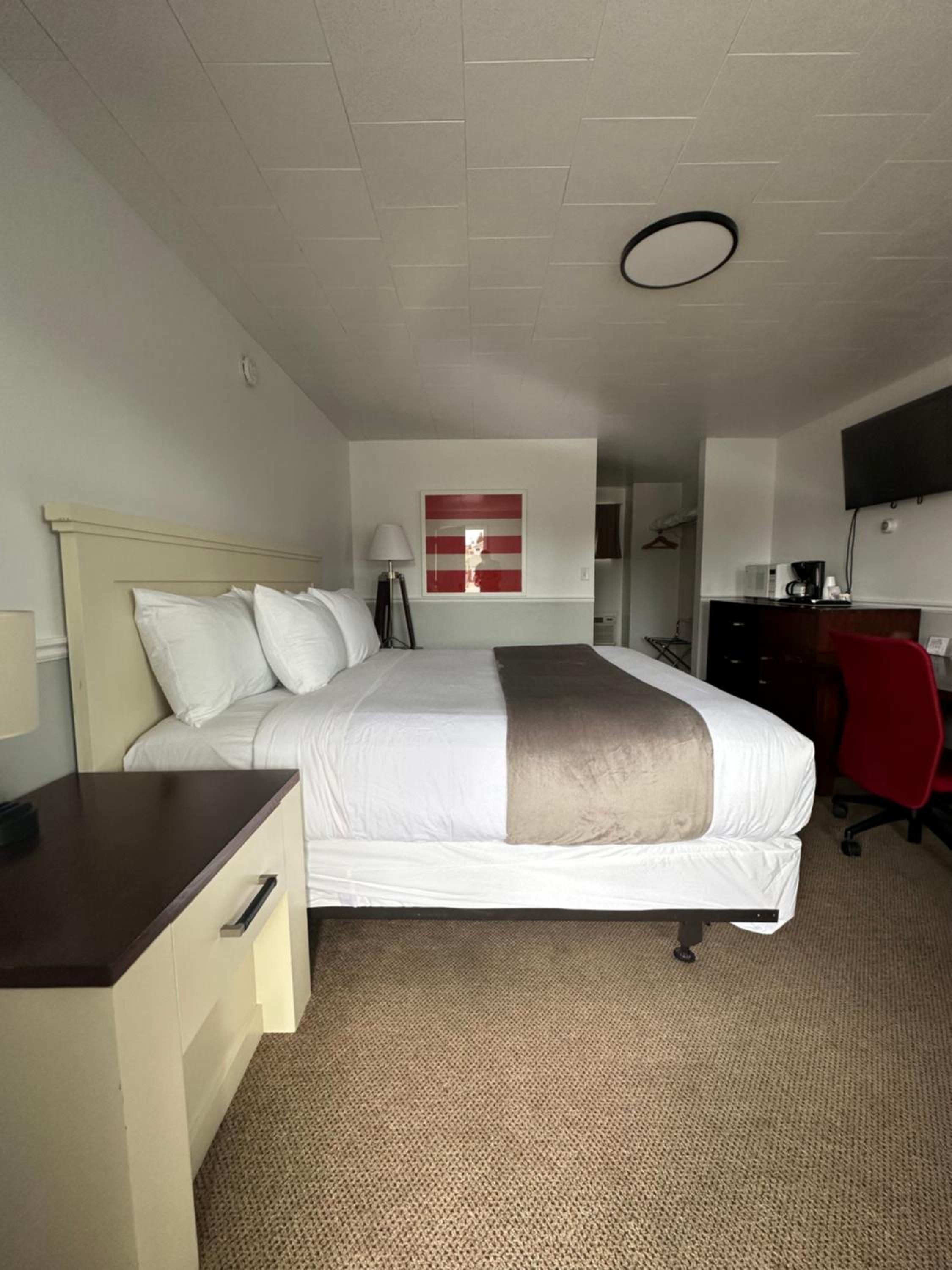 Queen Room photo 3