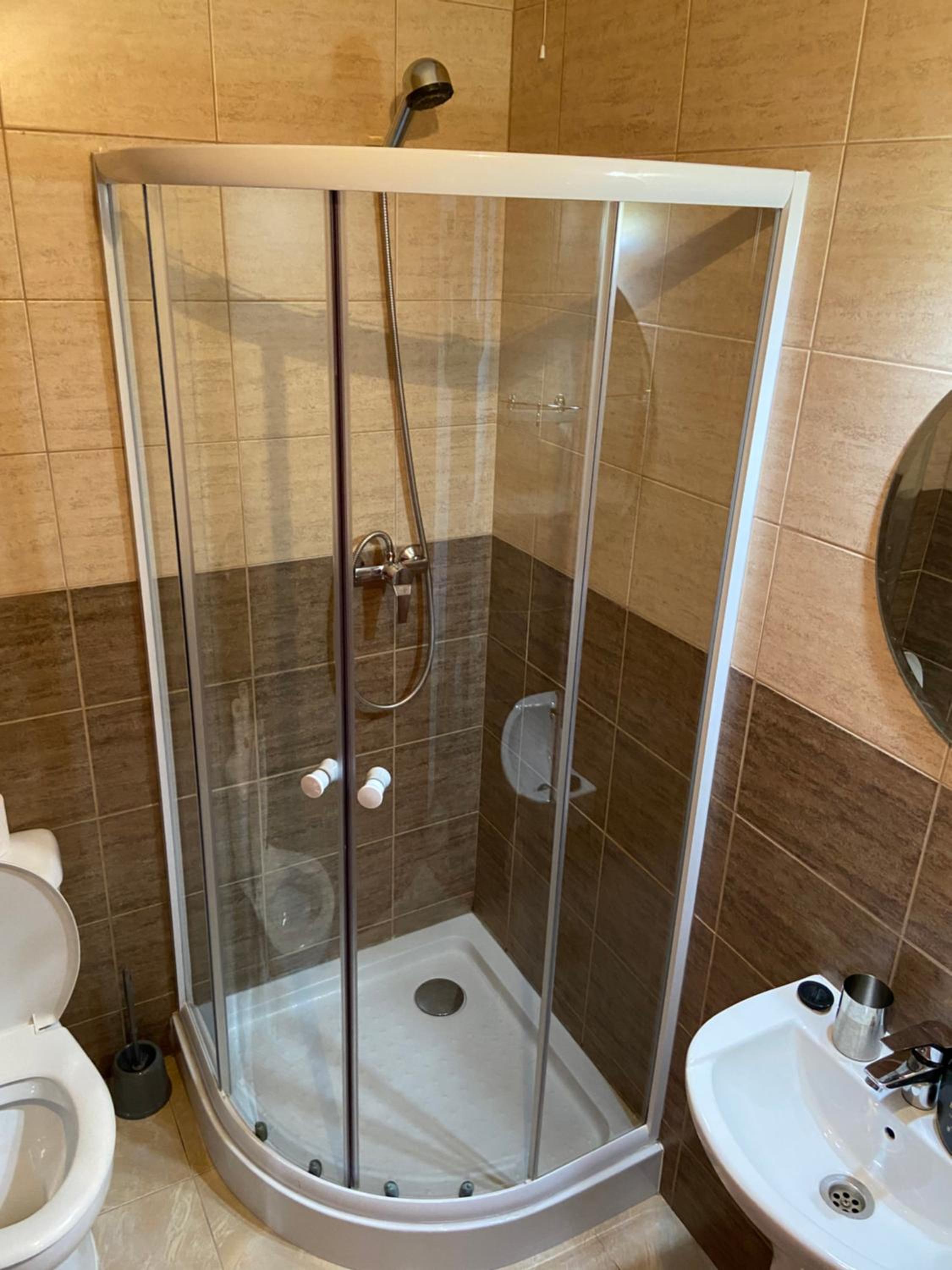 Triple Room with Private Bathroom photo 2