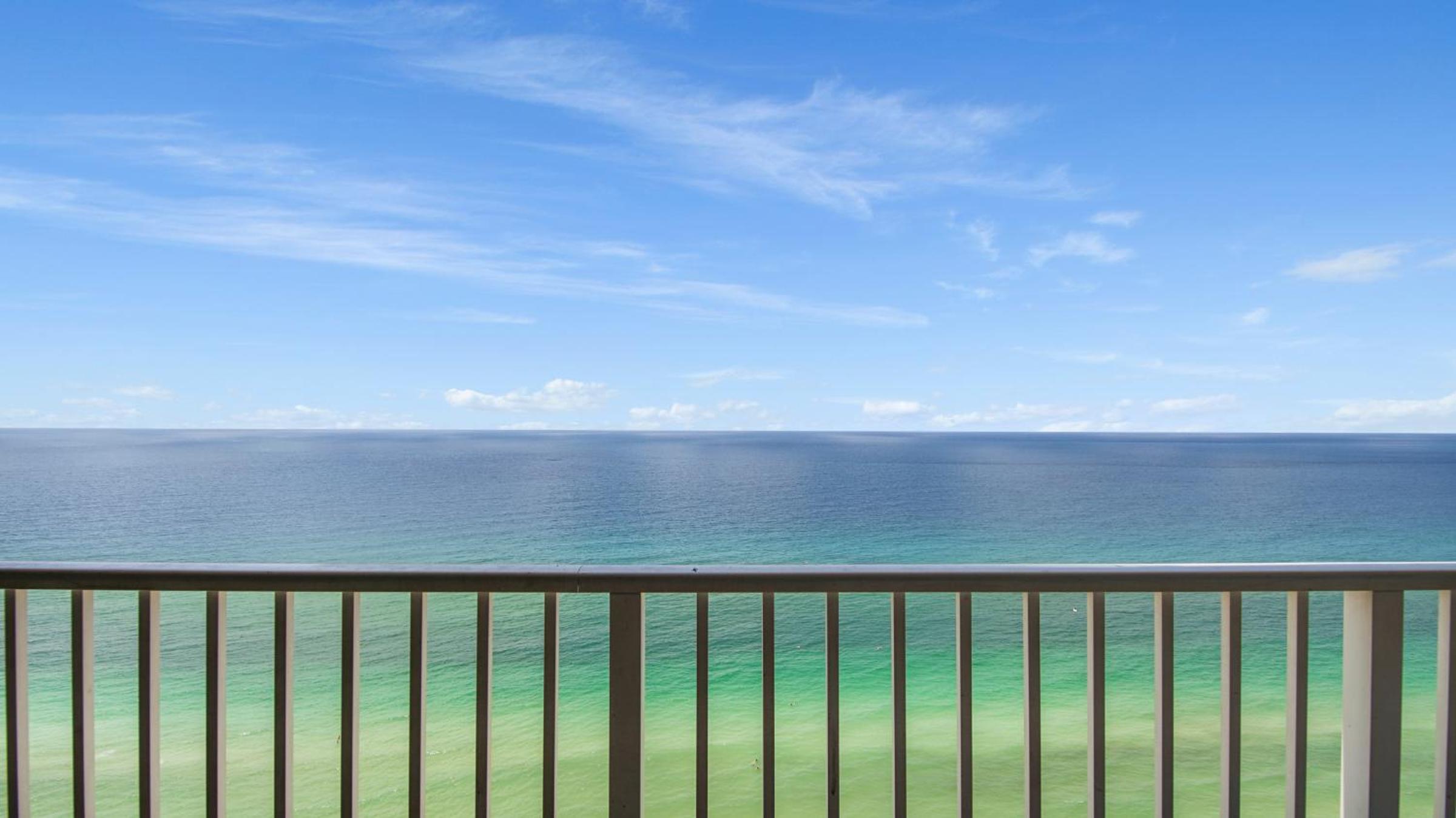 Apartment with Sea View photo 2