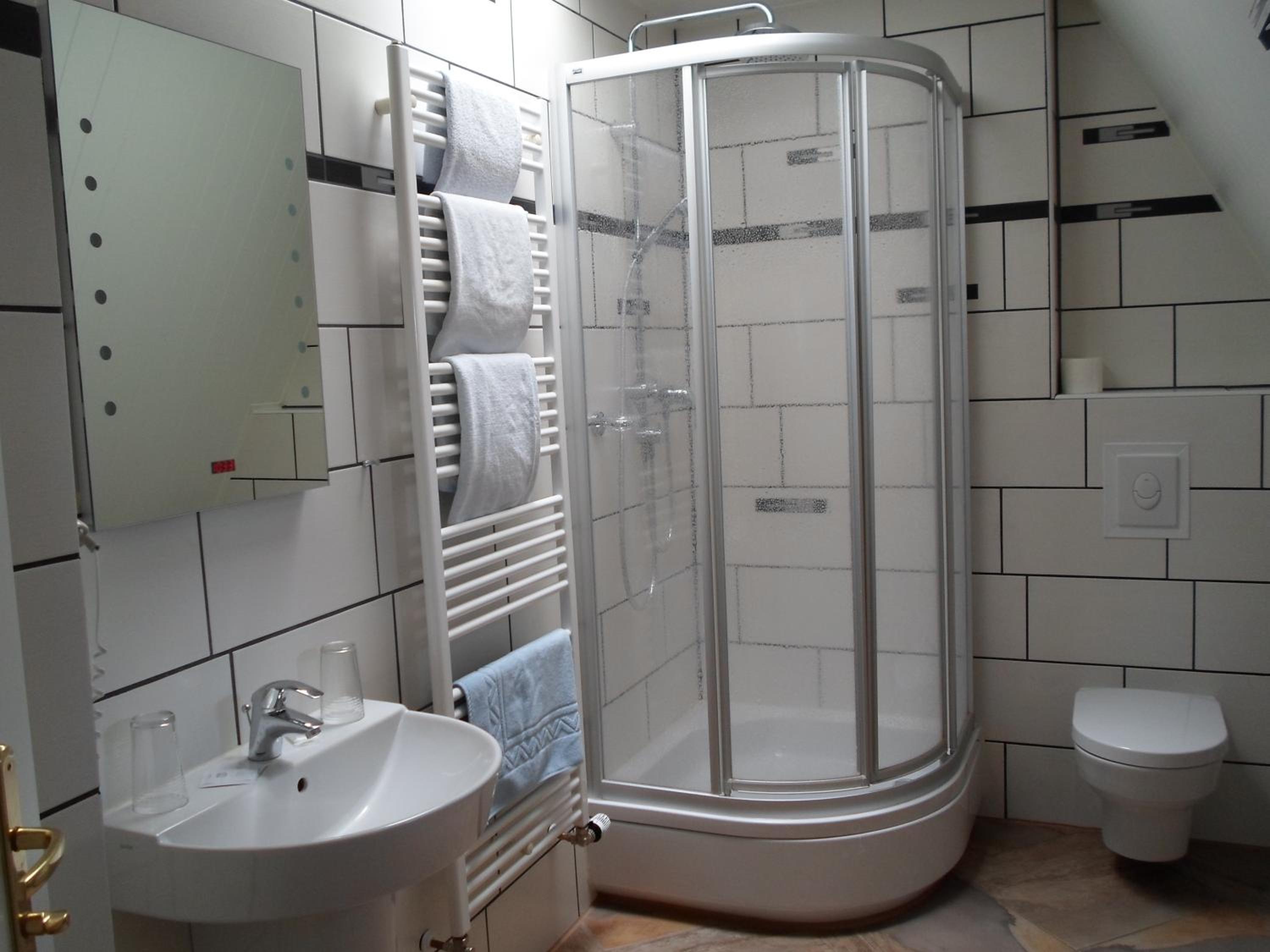 Double Room - Main Building - Photo 16