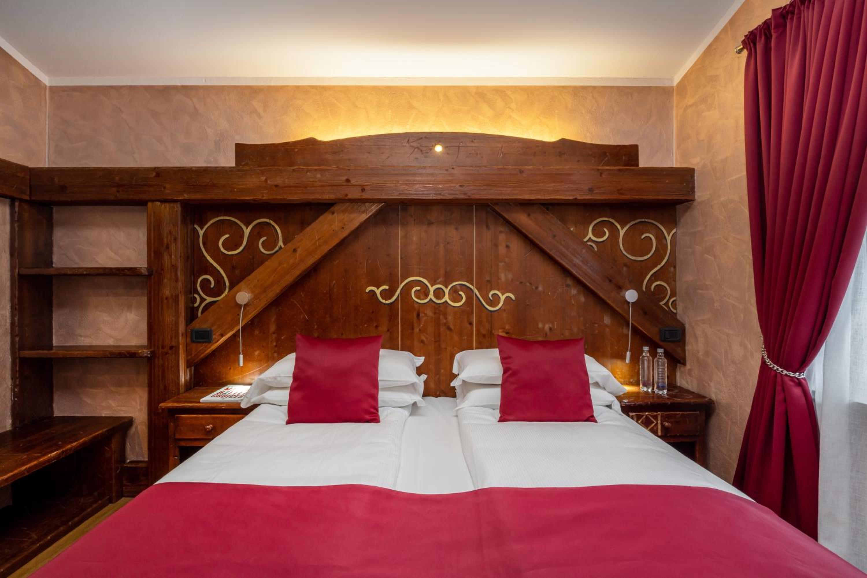 Deluxe Double Room - Photo 7
